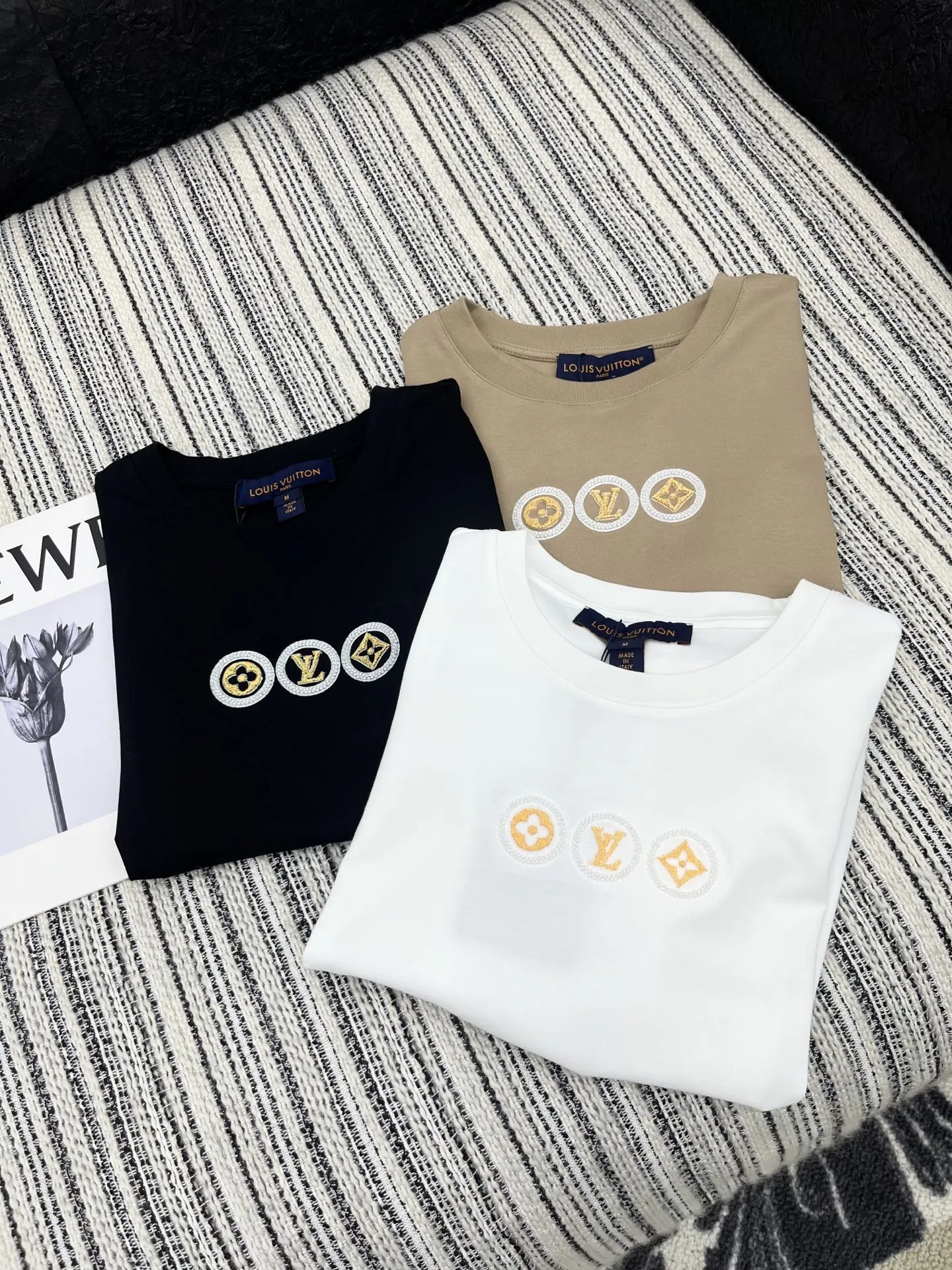 Louis Vuitton 黒 新作プリント半袖Tシャツ - 画像 (6)