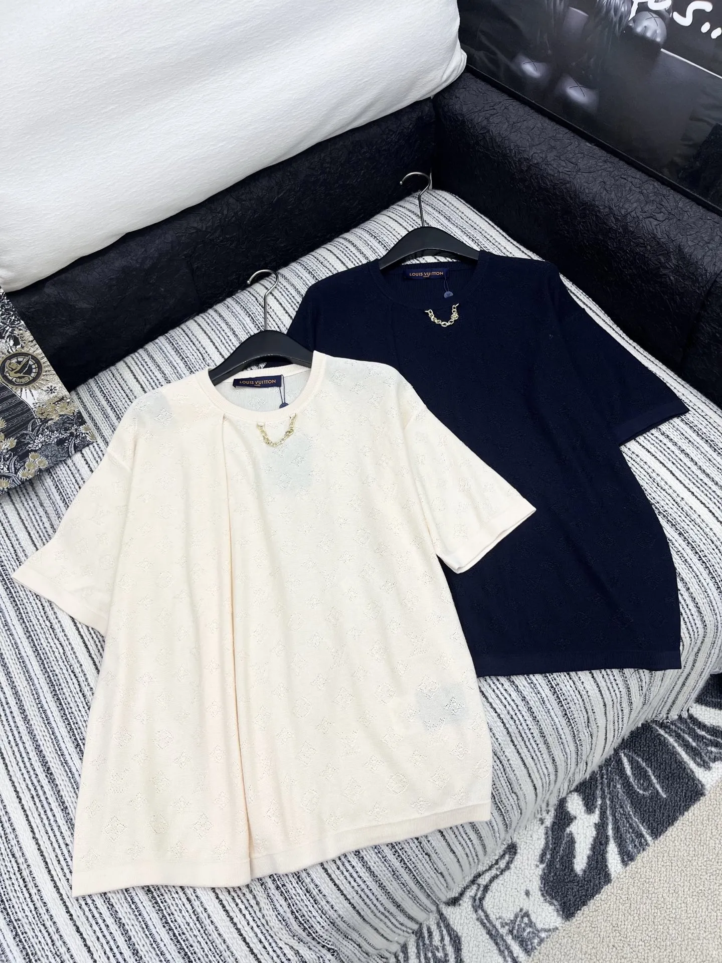 Louis Vuitton新作杏色半袖ニットトップス