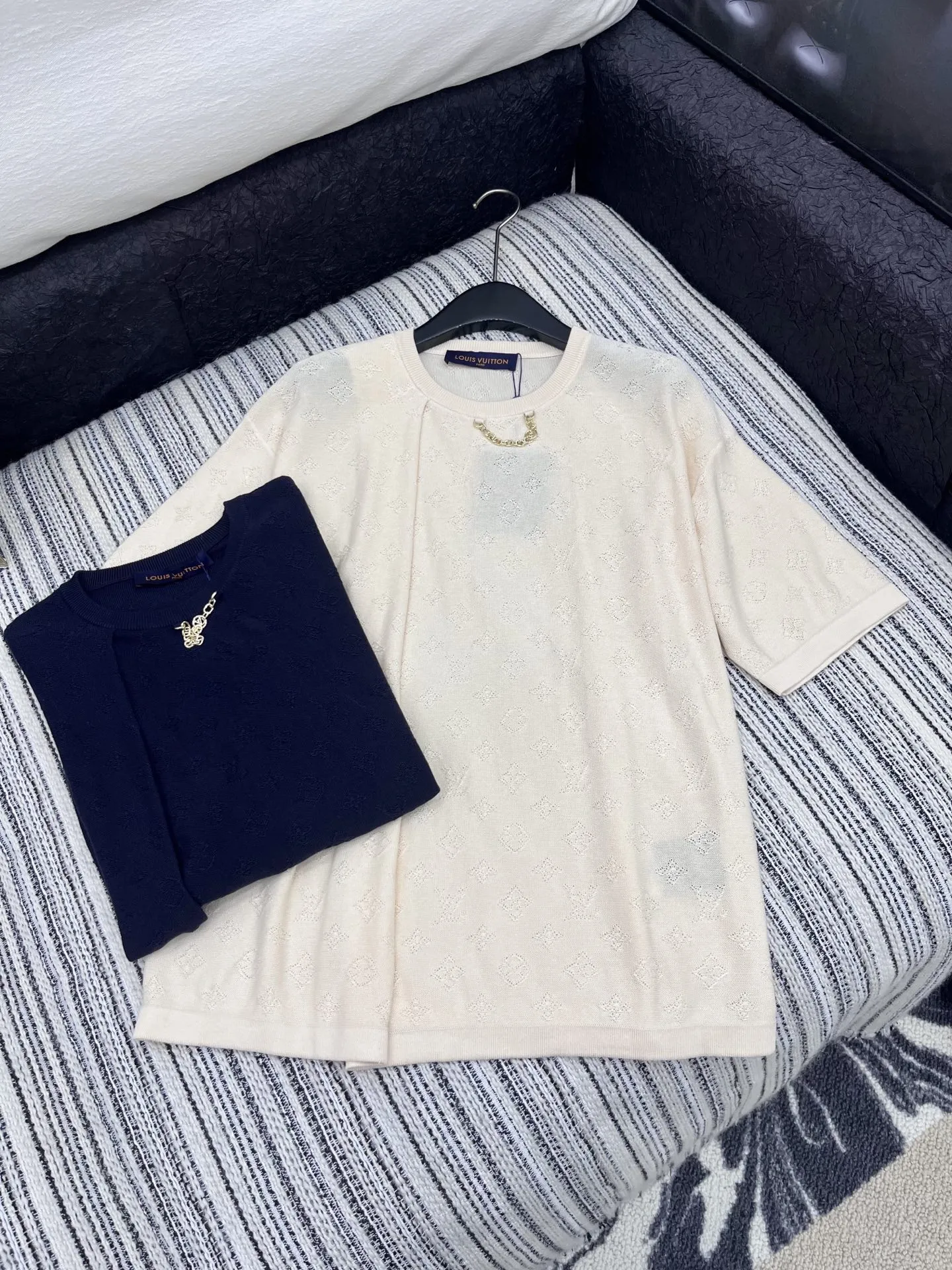Louis Vuitton新作杏色半袖ニットトップス - 画像 (5)