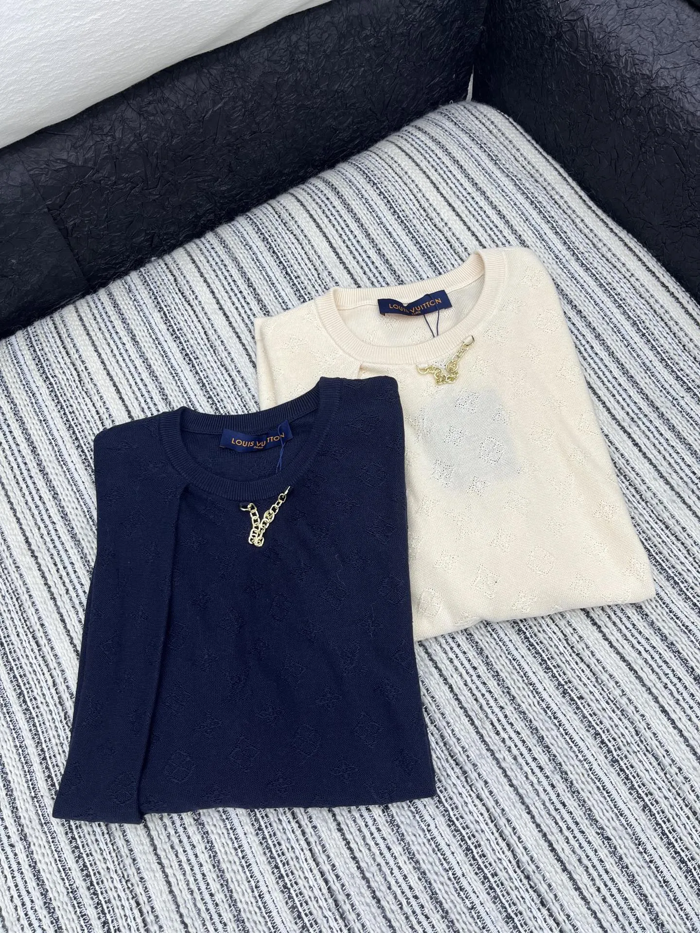 Louis Vuitton新作杏色半袖ニットトップス - 画像 (6)