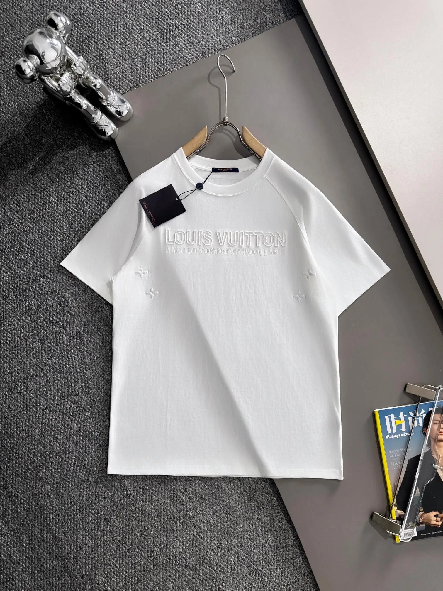 LOUIS VUITTON 2025新作 白 半袖Tシャツ