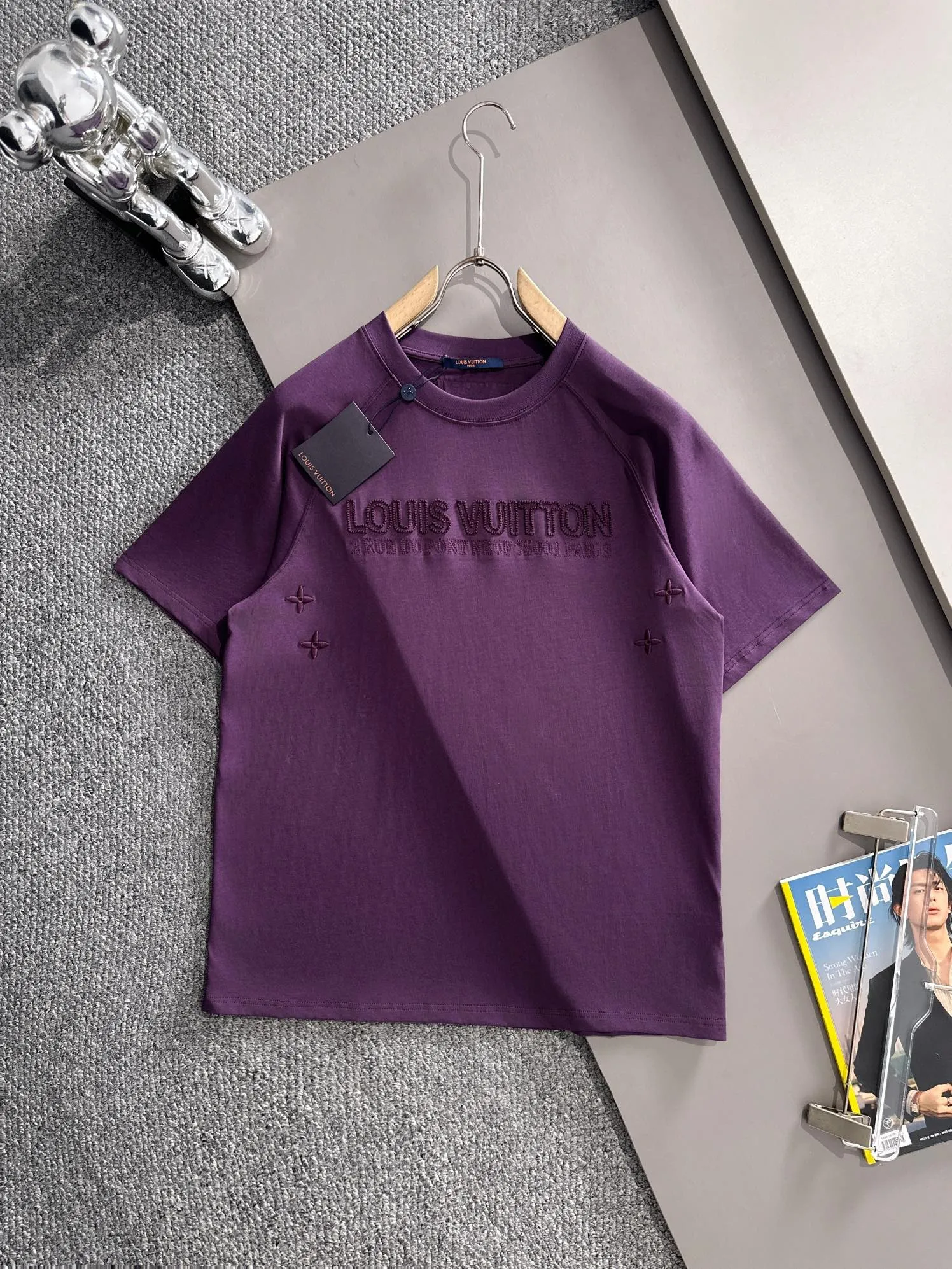 LOUIS VUITTON 紫色 新作 半袖Tシャツ
