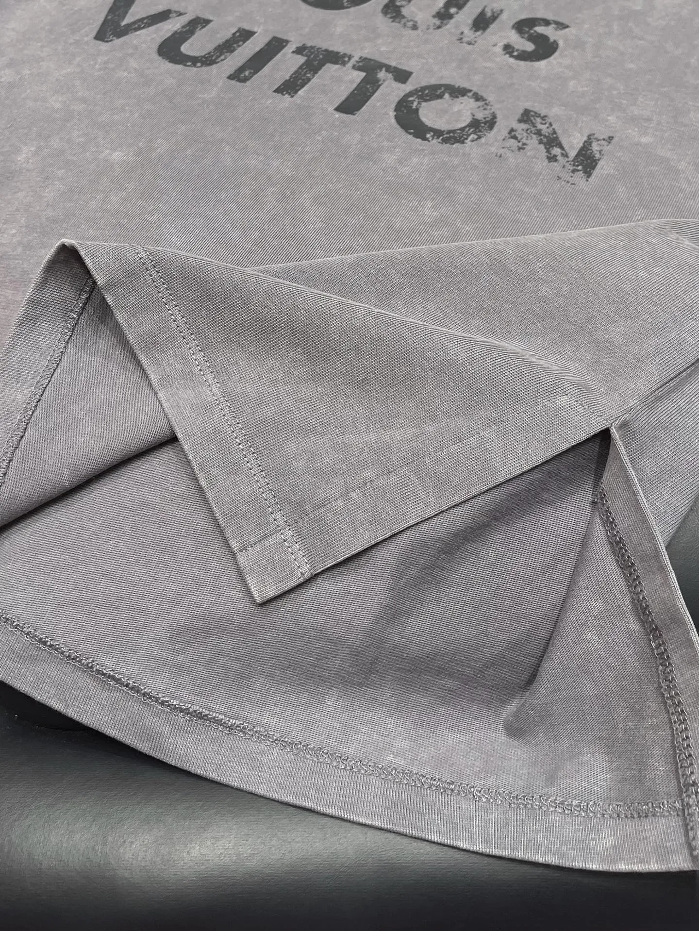ルイヴィトン新作グレー半袖Tシャツ - 画像 (7)