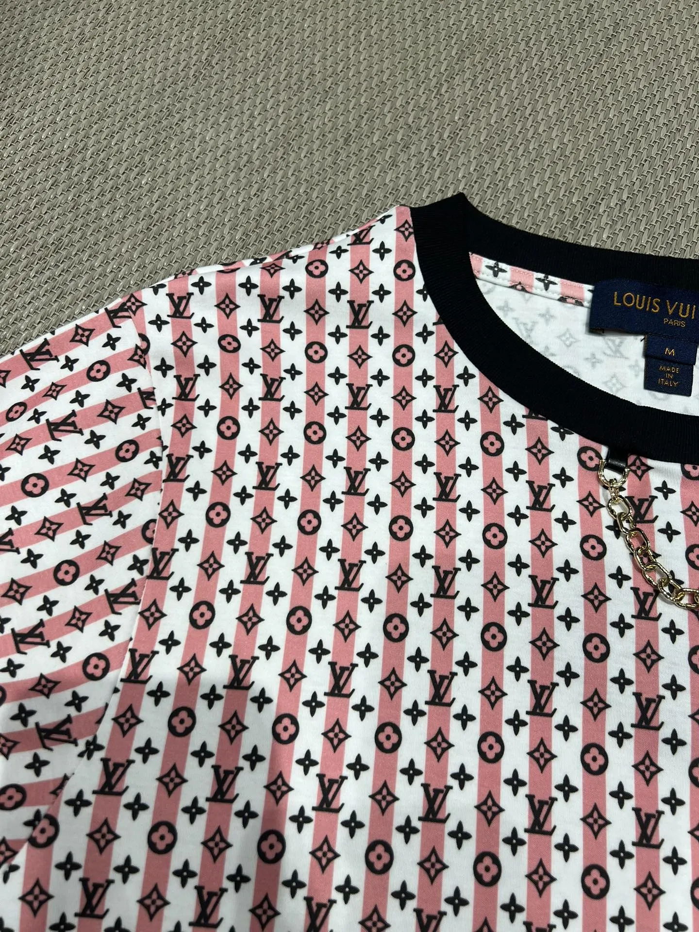 Louis Vuitton黒ストライププリント半袖Tシャツ - 画像 (6)