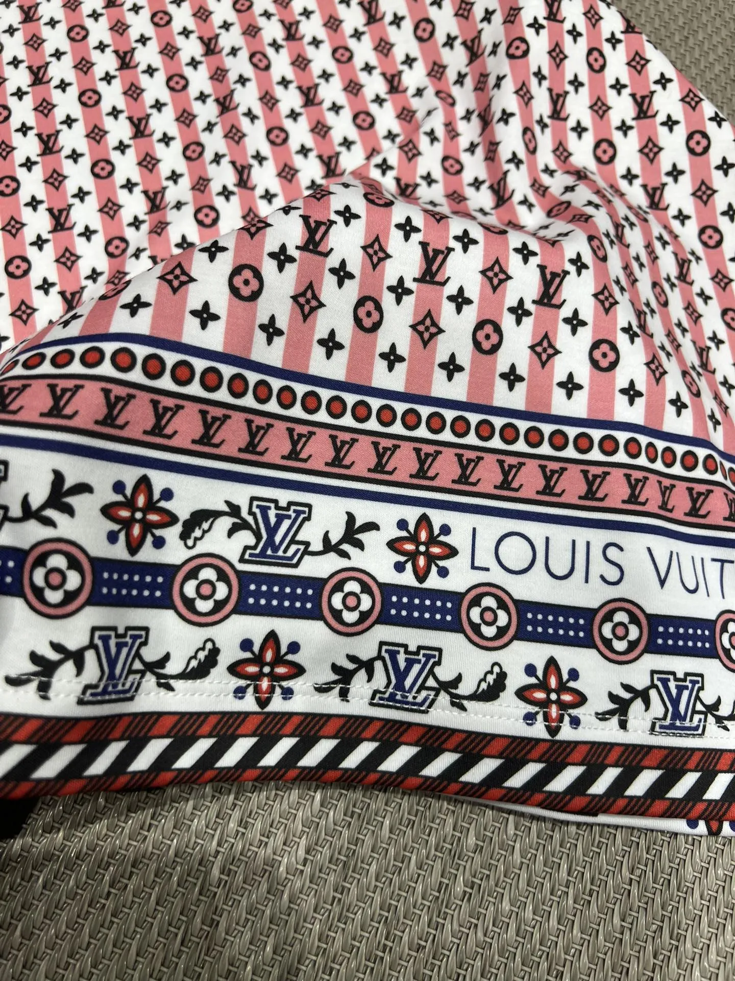 Louis Vuitton黒ストライププリント半袖Tシャツ - 画像 (10)