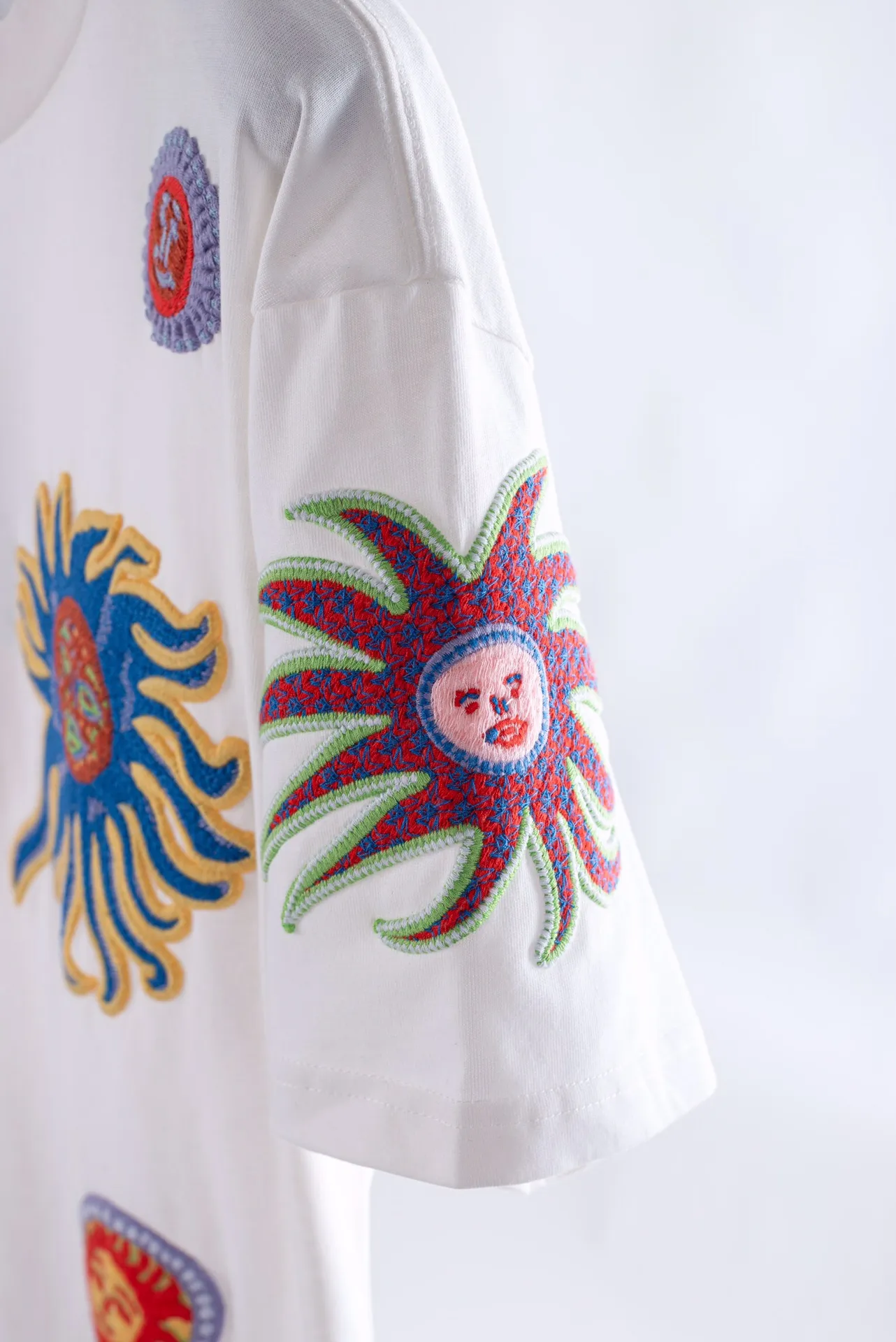 LOUIS VUITTON 新作 草間彌生 白 Tシャツ - 画像 (6)