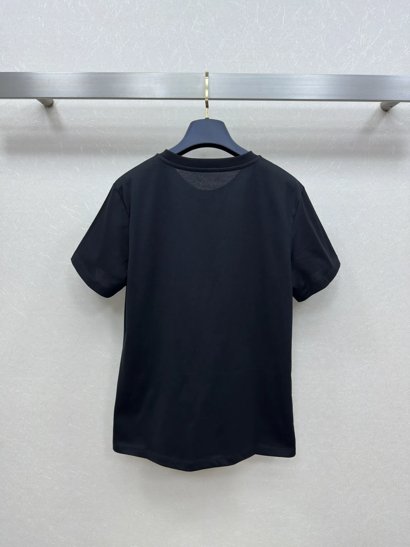 Louis Vuitton 新作黒半袖Tシャツ ストライプポケット - 画像 (3)