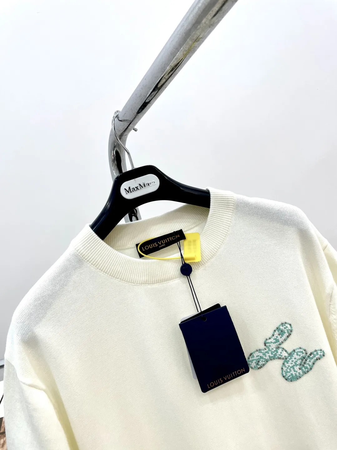 LOUIS VUITTON 白 手工ビーズ編み半袖Tシャツ - 画像 (3)