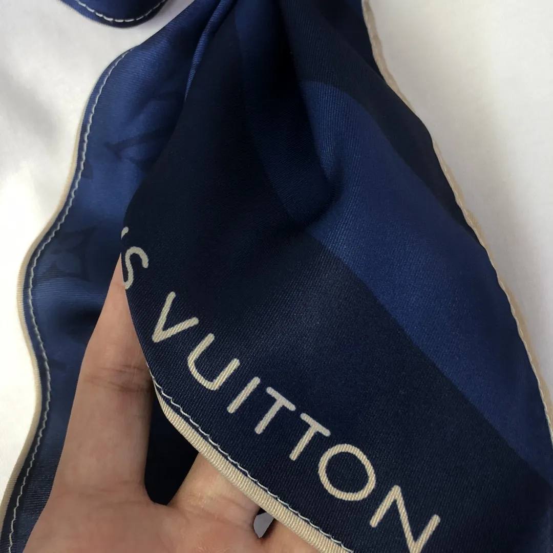 LOUIS VUITTON 白 アルファベット半袖Tシャツ - 画像 (5)