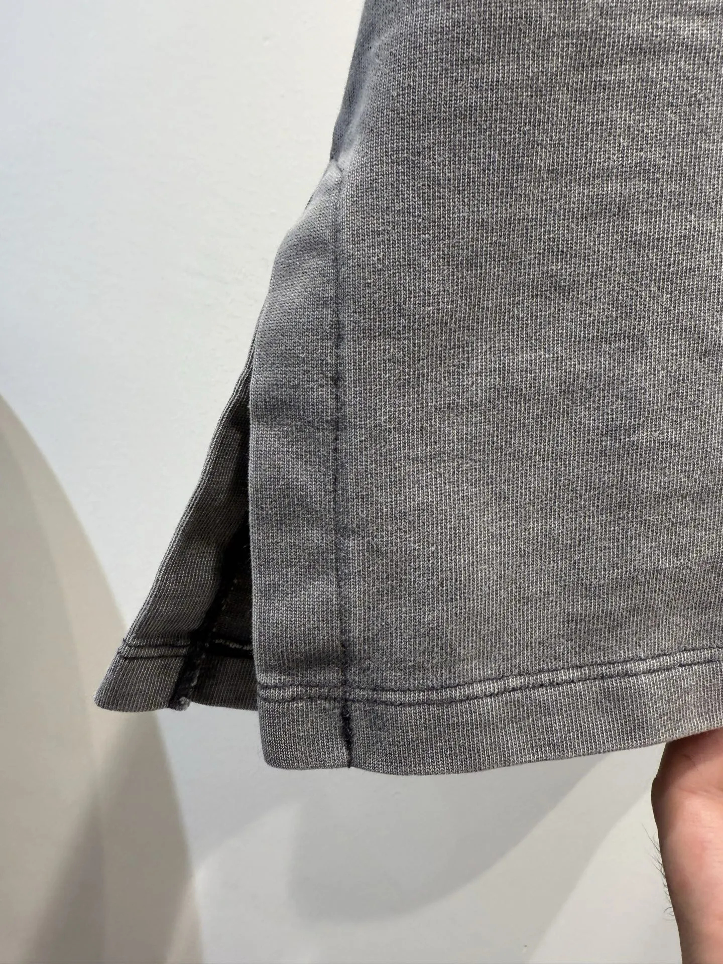 LOUIS VUITTON新作グレー半袖Tシャツ - 画像 (6)