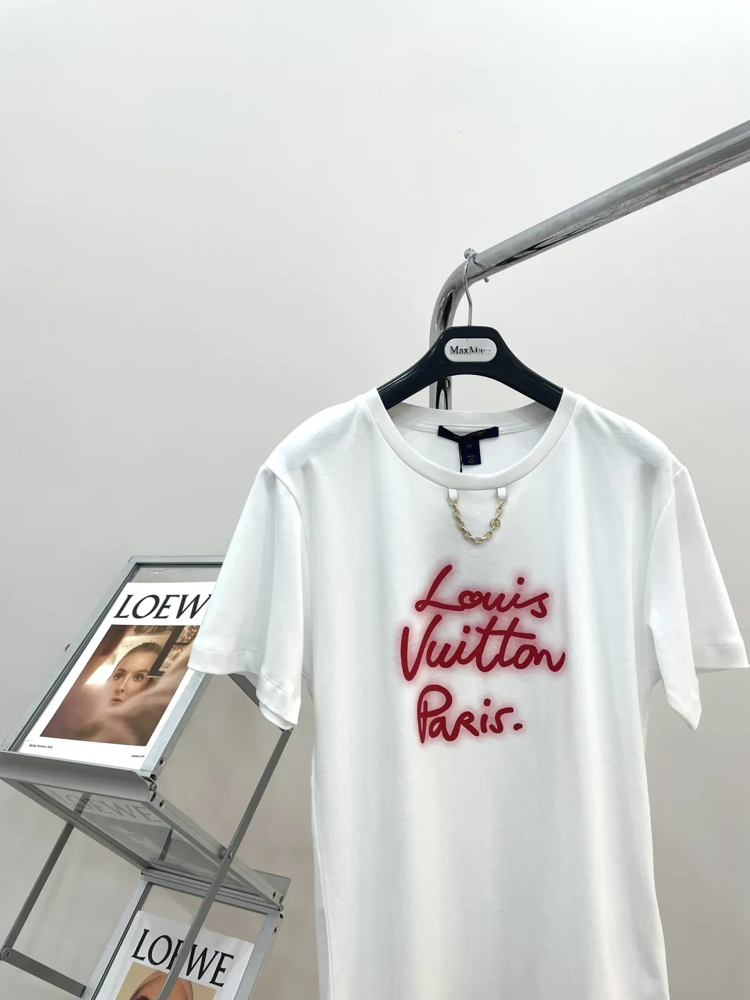 LOUIS VUITTON 赤いアルファベット半袖Tシャツ - 画像 (4)