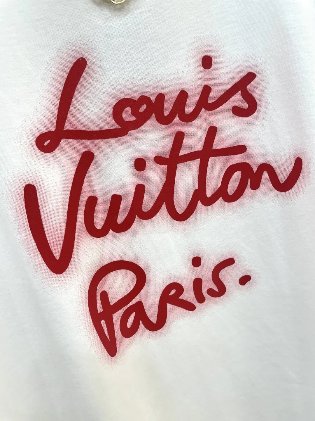 LOUIS VUITTON 赤いアルファベット半袖Tシャツ - 画像 (5)