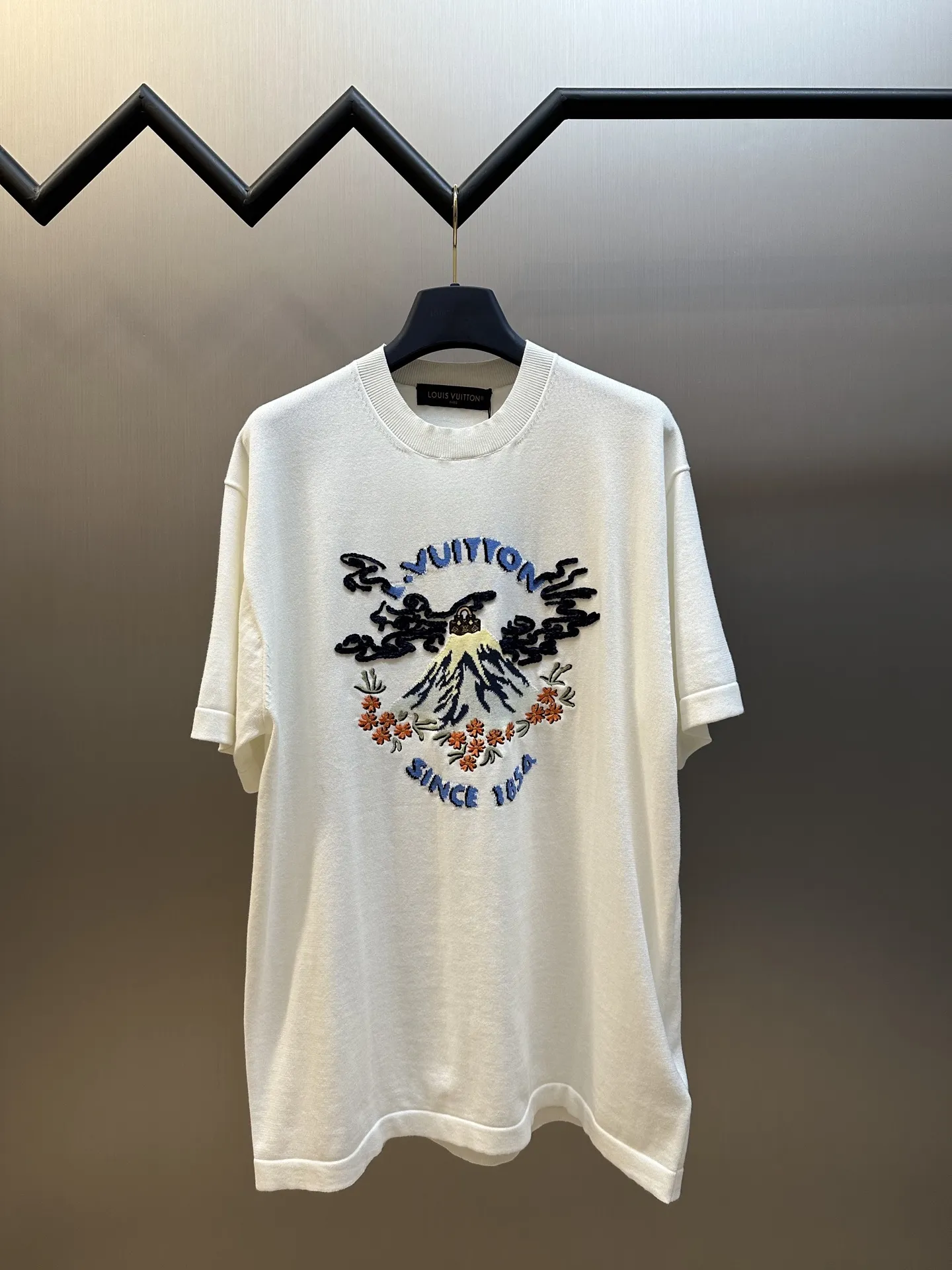Louis Vuitton x Nigo 新作白ニット半袖Tシャツ