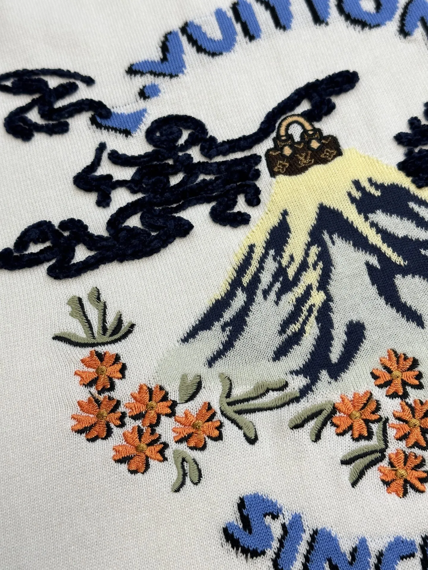 Louis Vuitton x Nigo 新作白ニット半袖Tシャツ - 画像 (7)