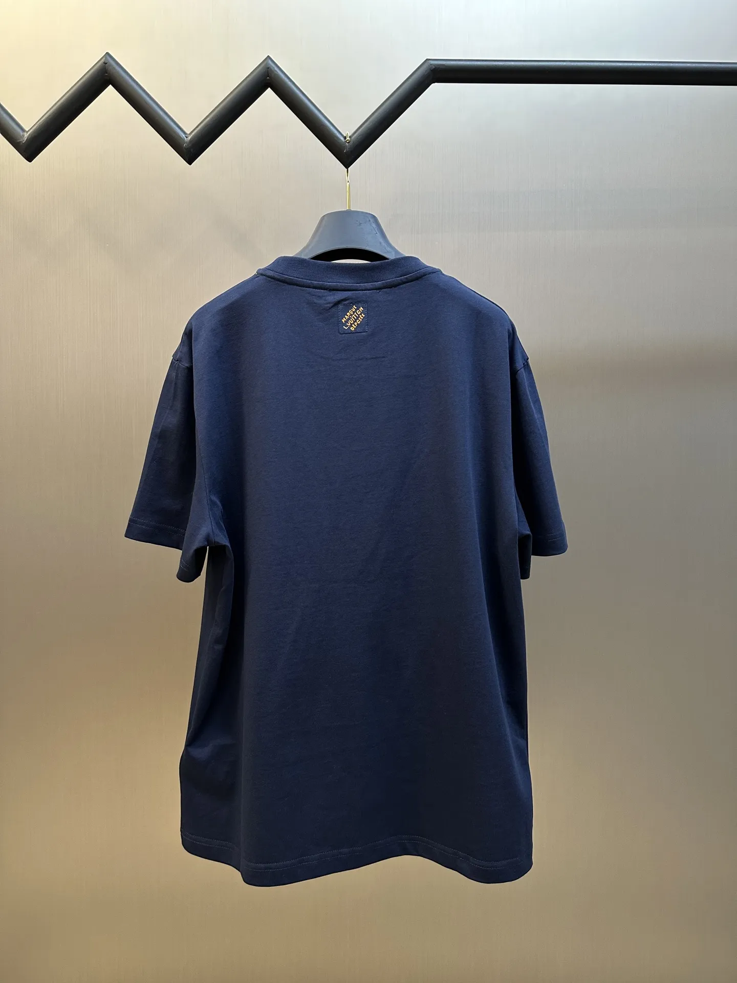 Louis Vuitton Nigoシリーズ 黒 刺繍半袖Tシャツ - 画像 (5)