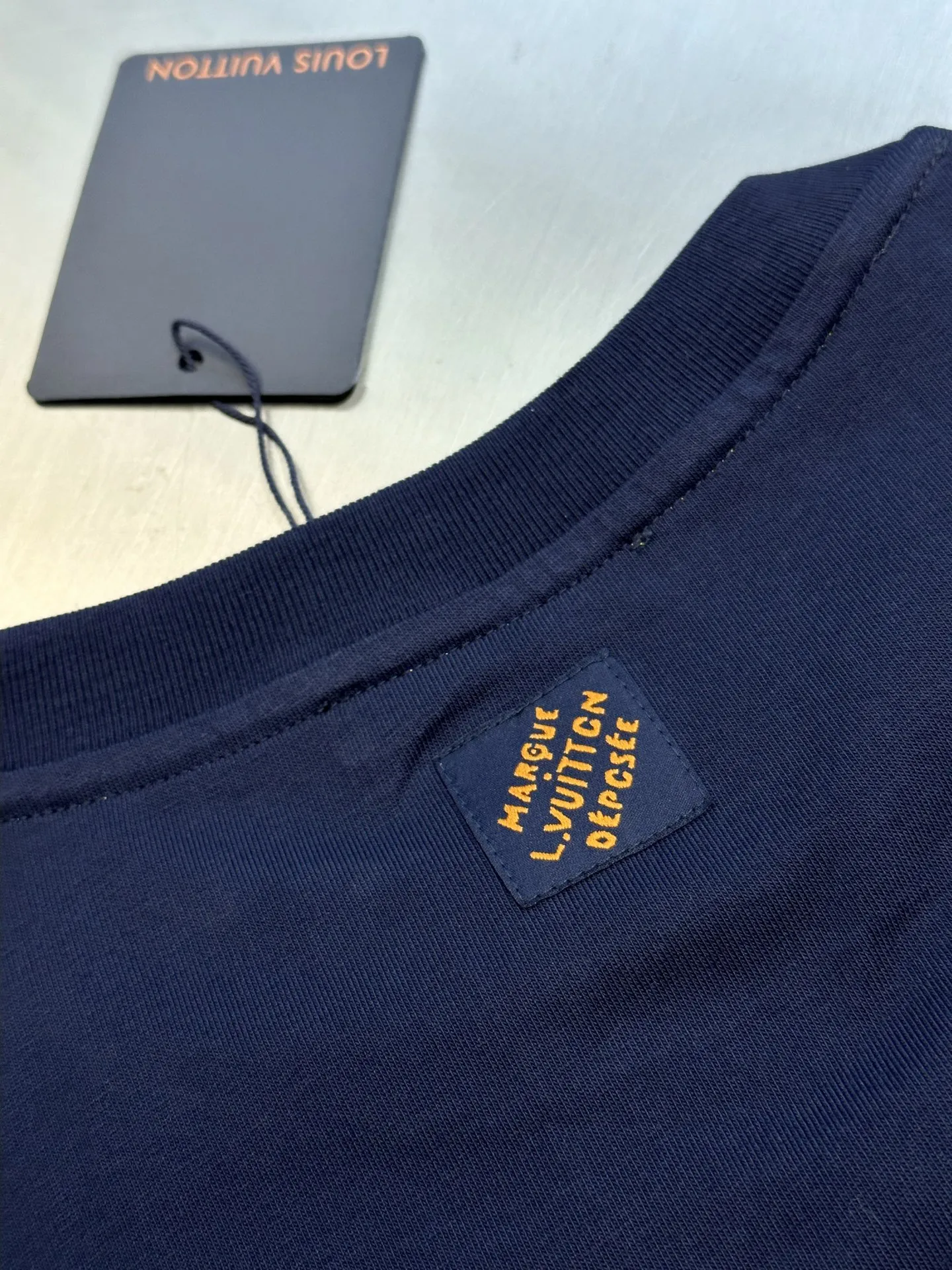 Louis Vuitton Nigoシリーズ 黒 刺繍半袖Tシャツ - 画像 (10)