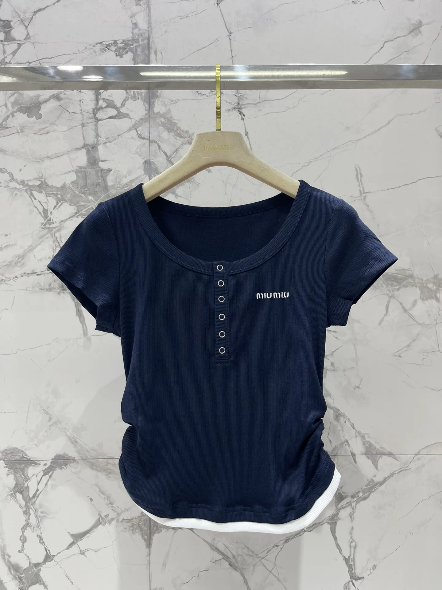 MIUMIU新作黒半袖Tシャツセット