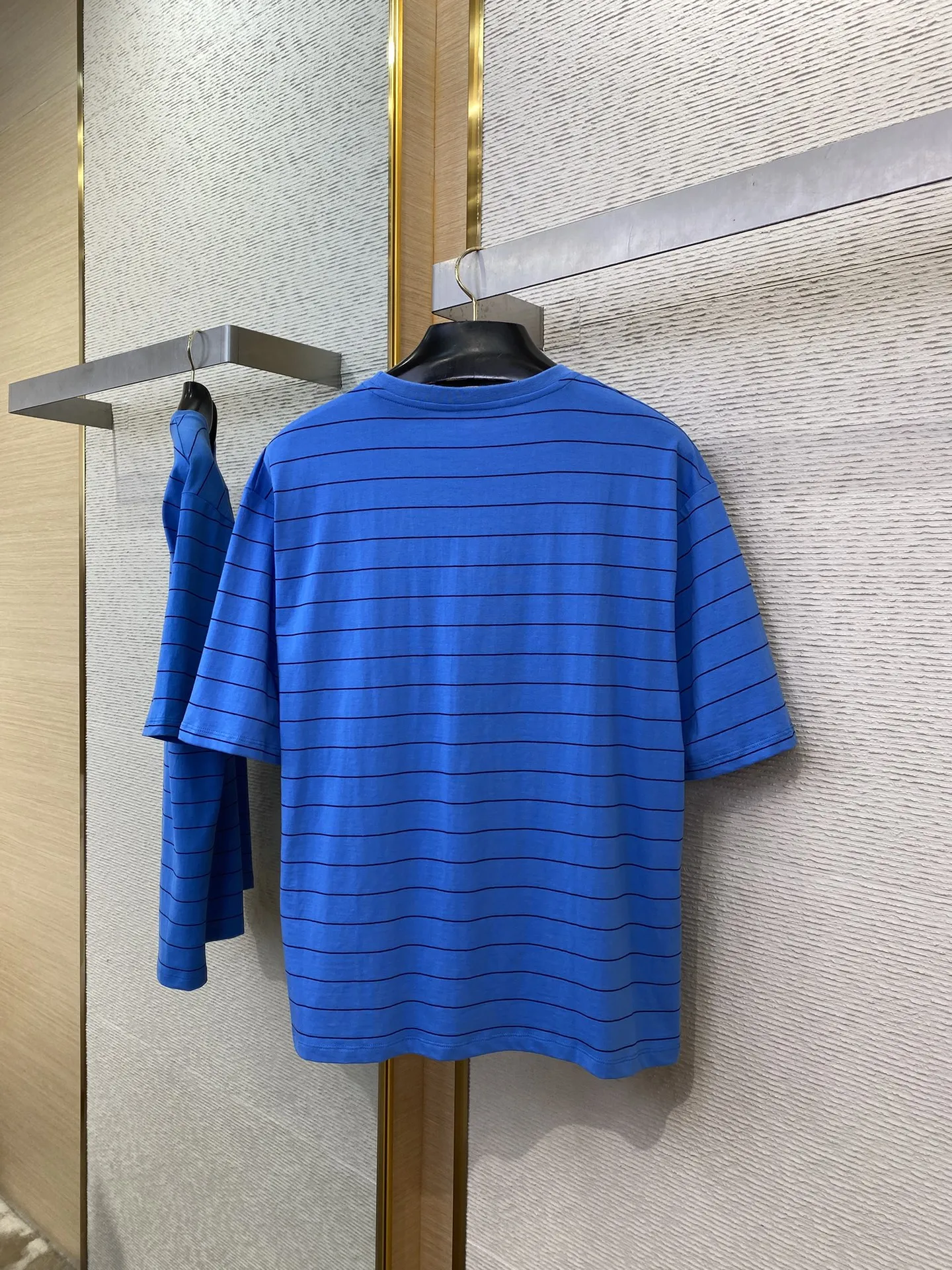 MIUMIU新作ブルーストライプ半袖Tシャツ - 画像 (9)