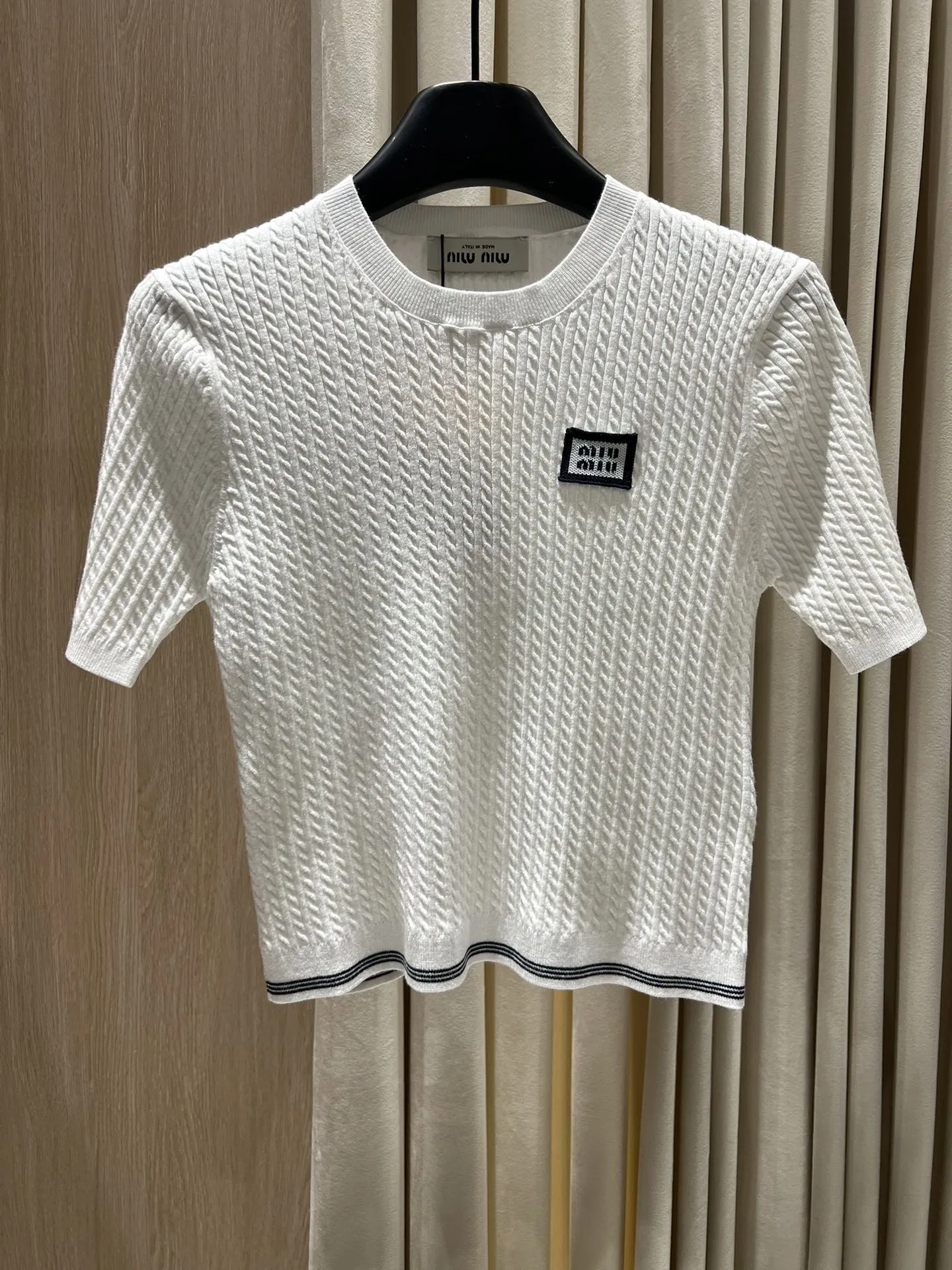 Miu Miu 新作白編み物半袖トップス
