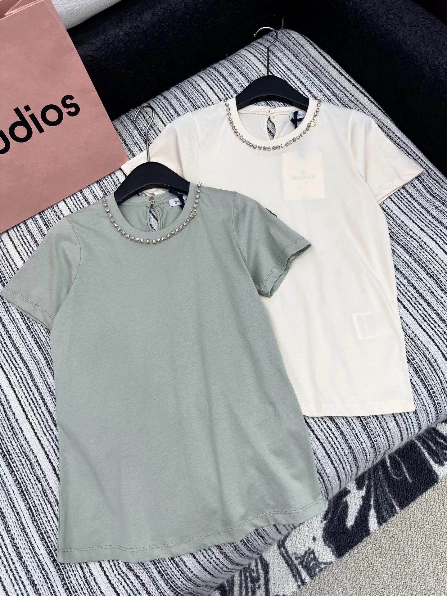 Moncler新作アプリコット色半袖Tシャツ - 画像 (4)