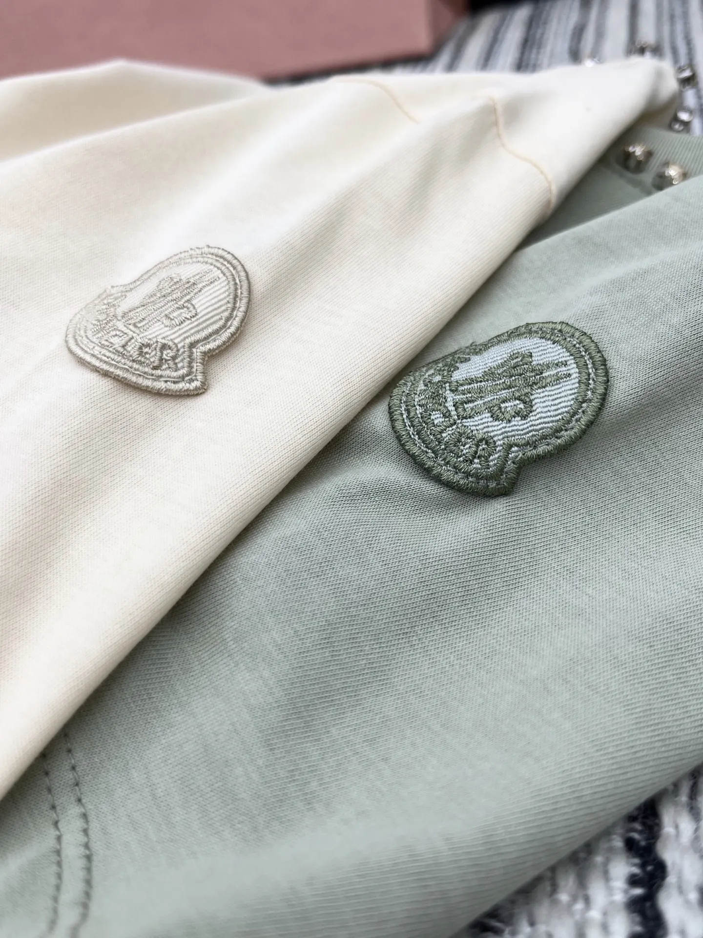 Moncler新作アプリコット色半袖Tシャツ - 画像 (8)