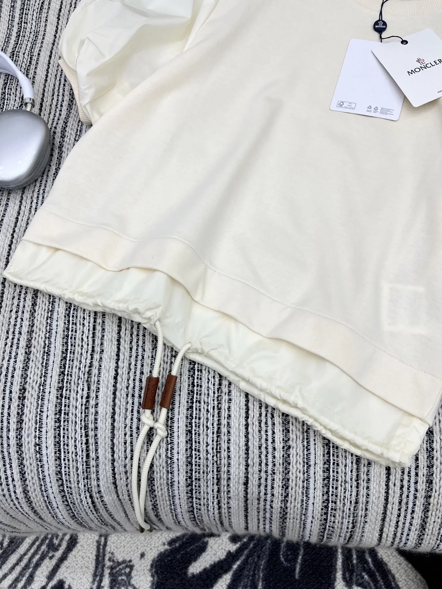 Moncler新作米白抽绳短袖Tシャツ - 画像 (5)