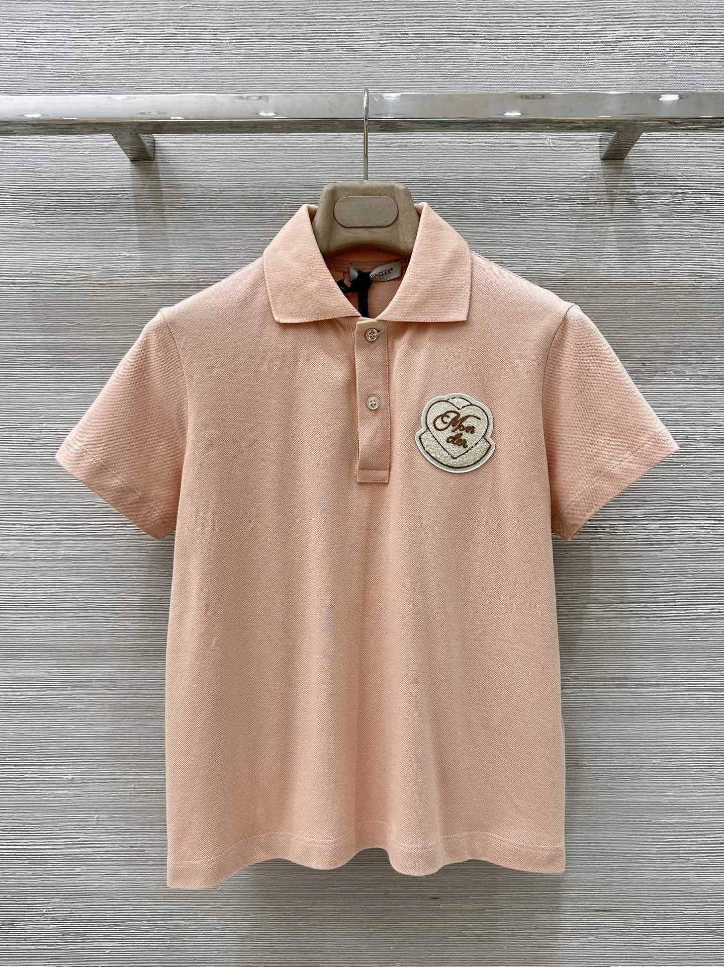 Moncler新作ピンクポロ半袖Tシャツ