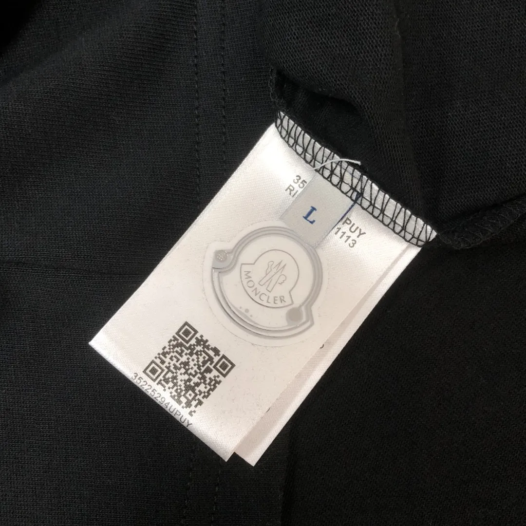 MONCLER新作黒半袖Tシャツ - 画像 (9)