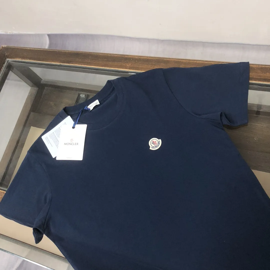 MONCLER新作黒半袖Tシャツ - 画像 (4)