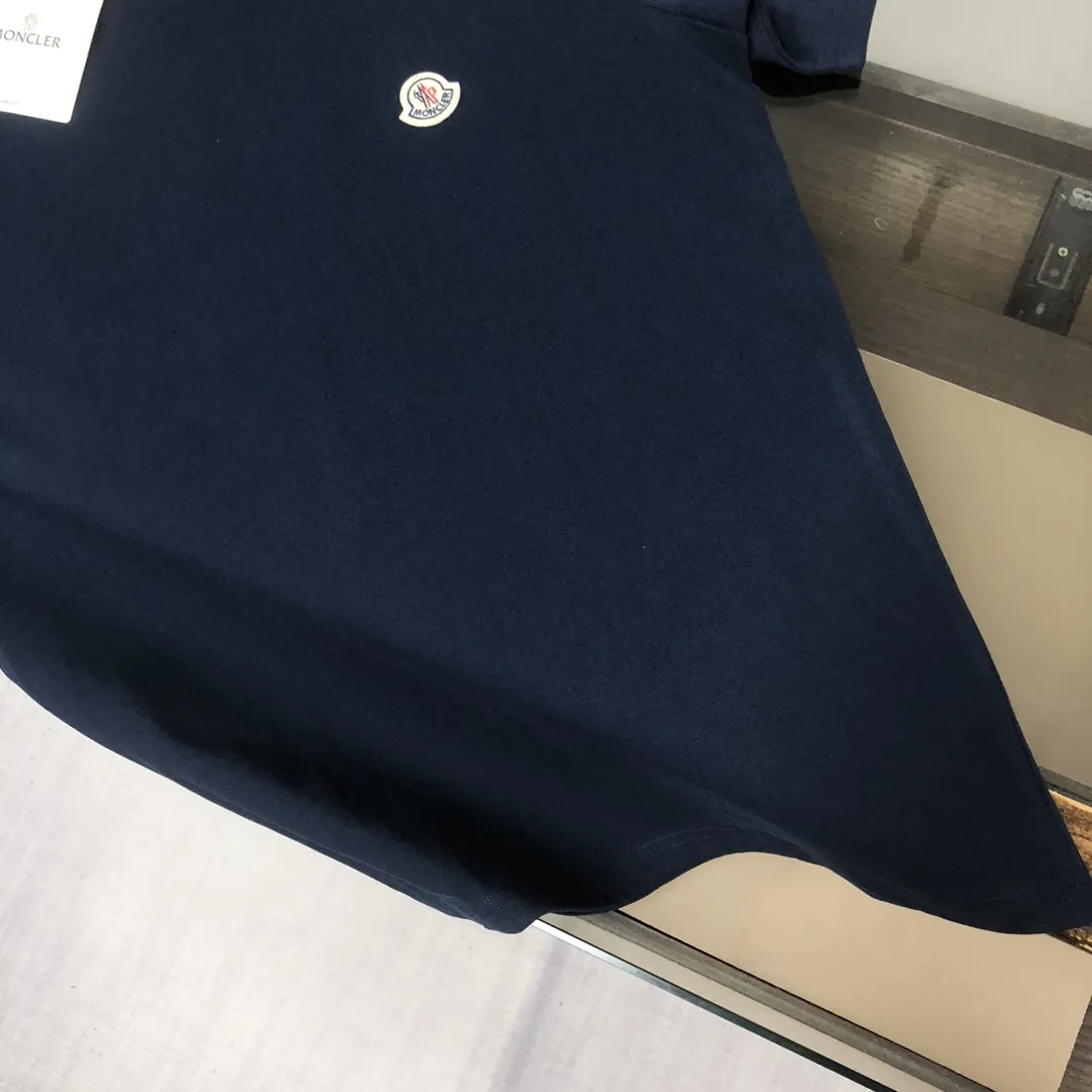 MONCLER新作黒半袖Tシャツ - 画像 (8)