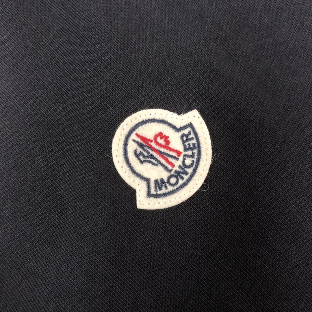 MONCLER新作黒半袖Tシャツ - 画像 (6)