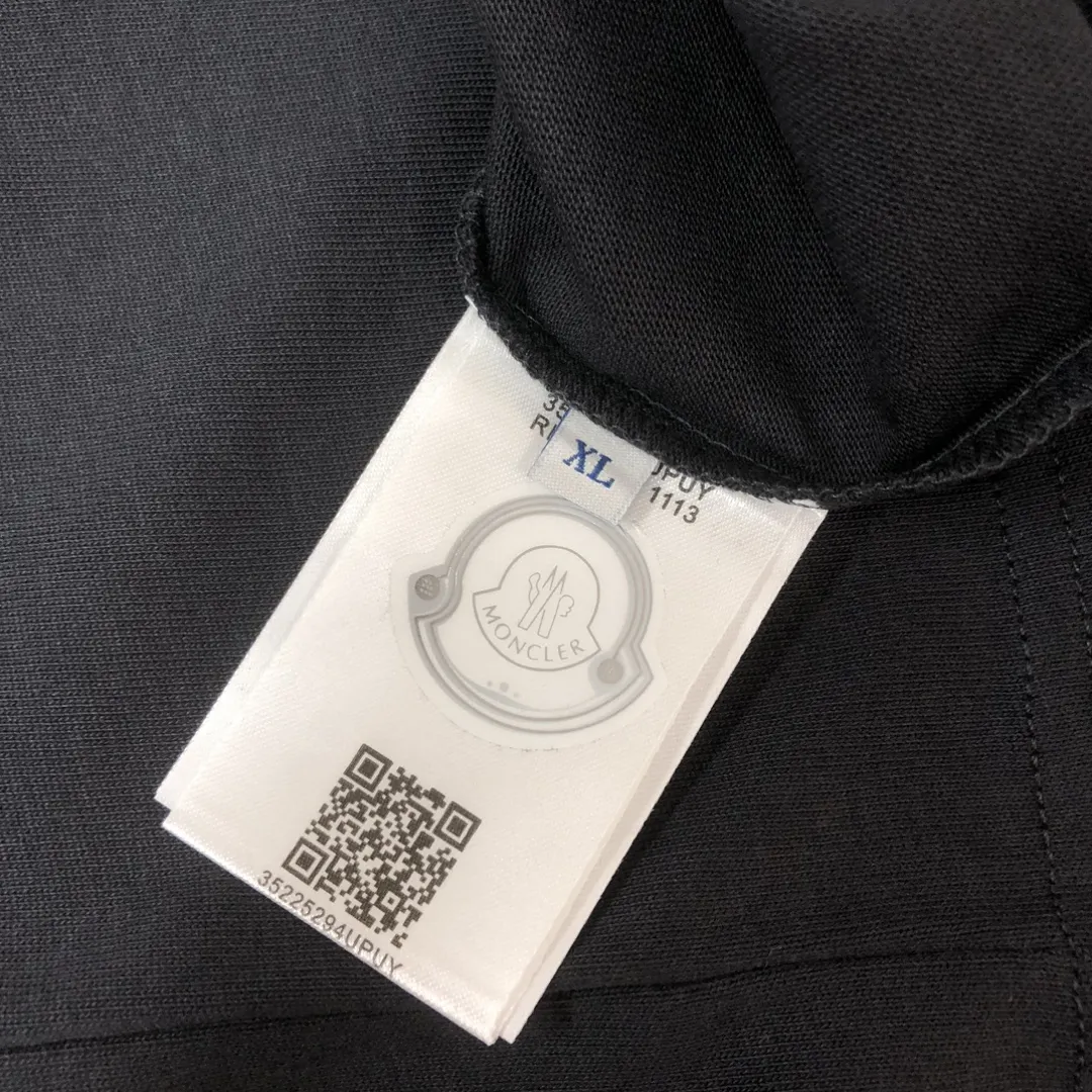 MONCLER新作黒半袖Tシャツ - 画像 (9)