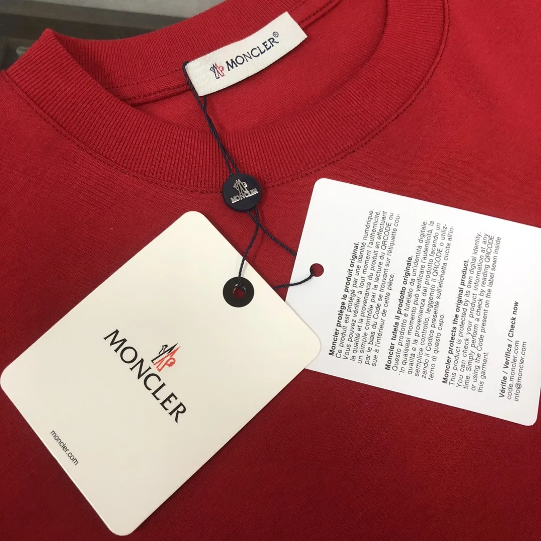 MONCLER新作赤いカップル半袖Tシャツ - 画像 (5)