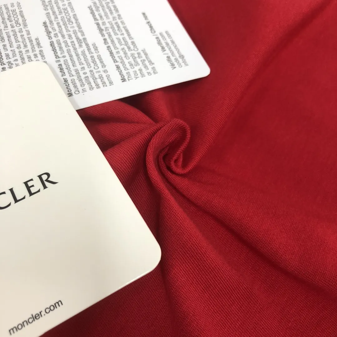 MONCLER新作赤いカップル半袖Tシャツ - 画像 (8)