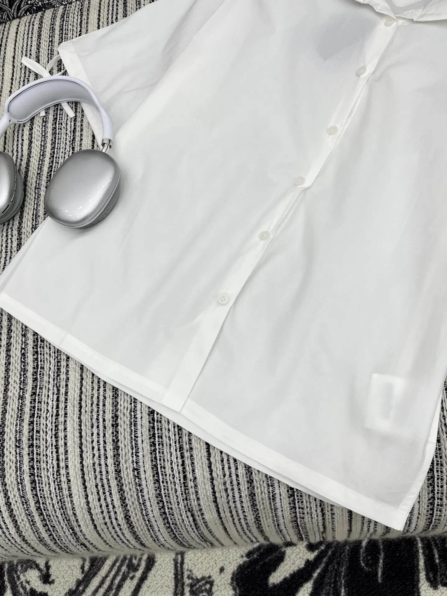 Prada 2025新作 白色 ドールカラーシャツ - 画像 (5)