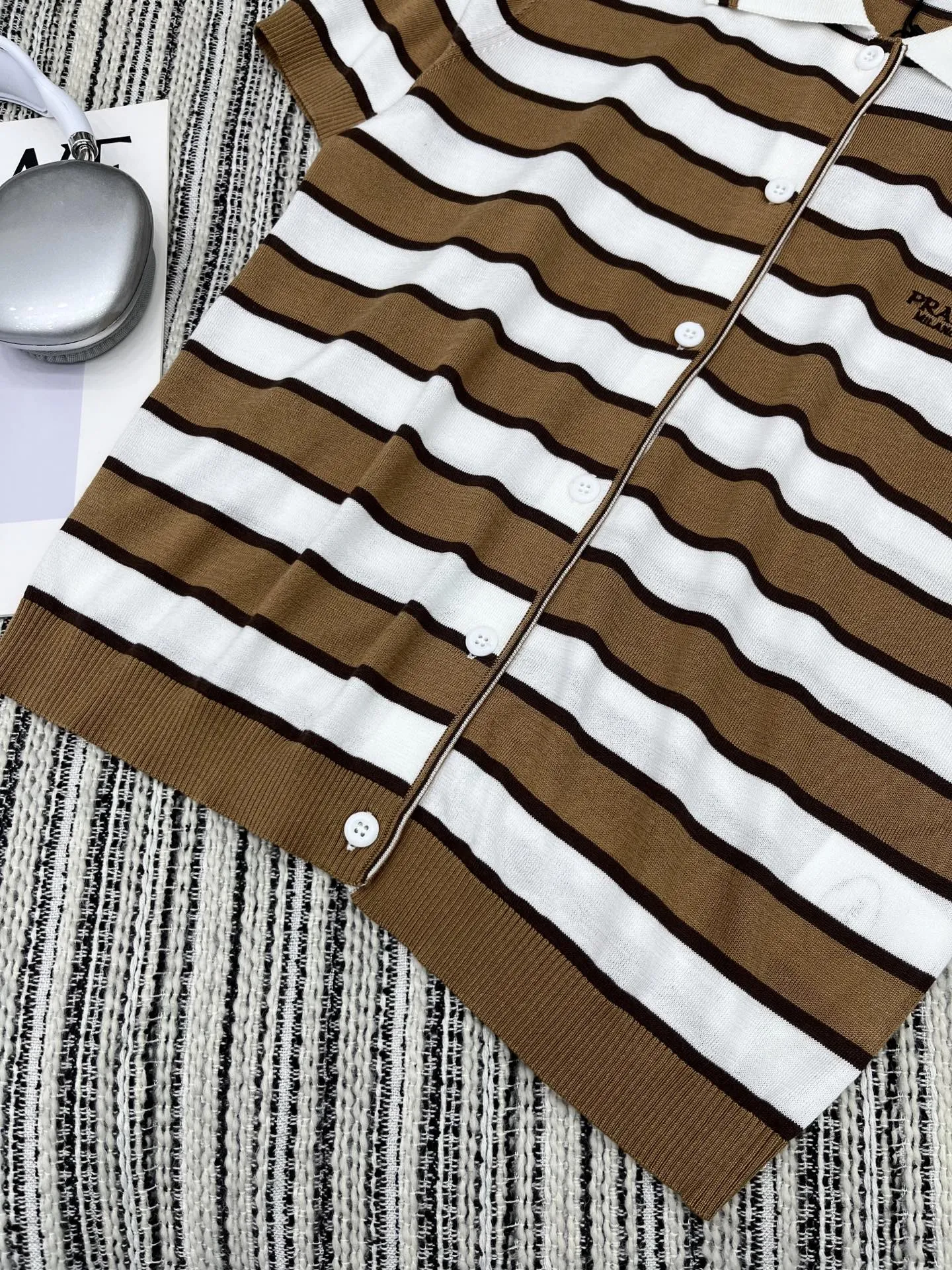 Prada ストライプ編み物半袖トップス 茶白 - 画像 (5)