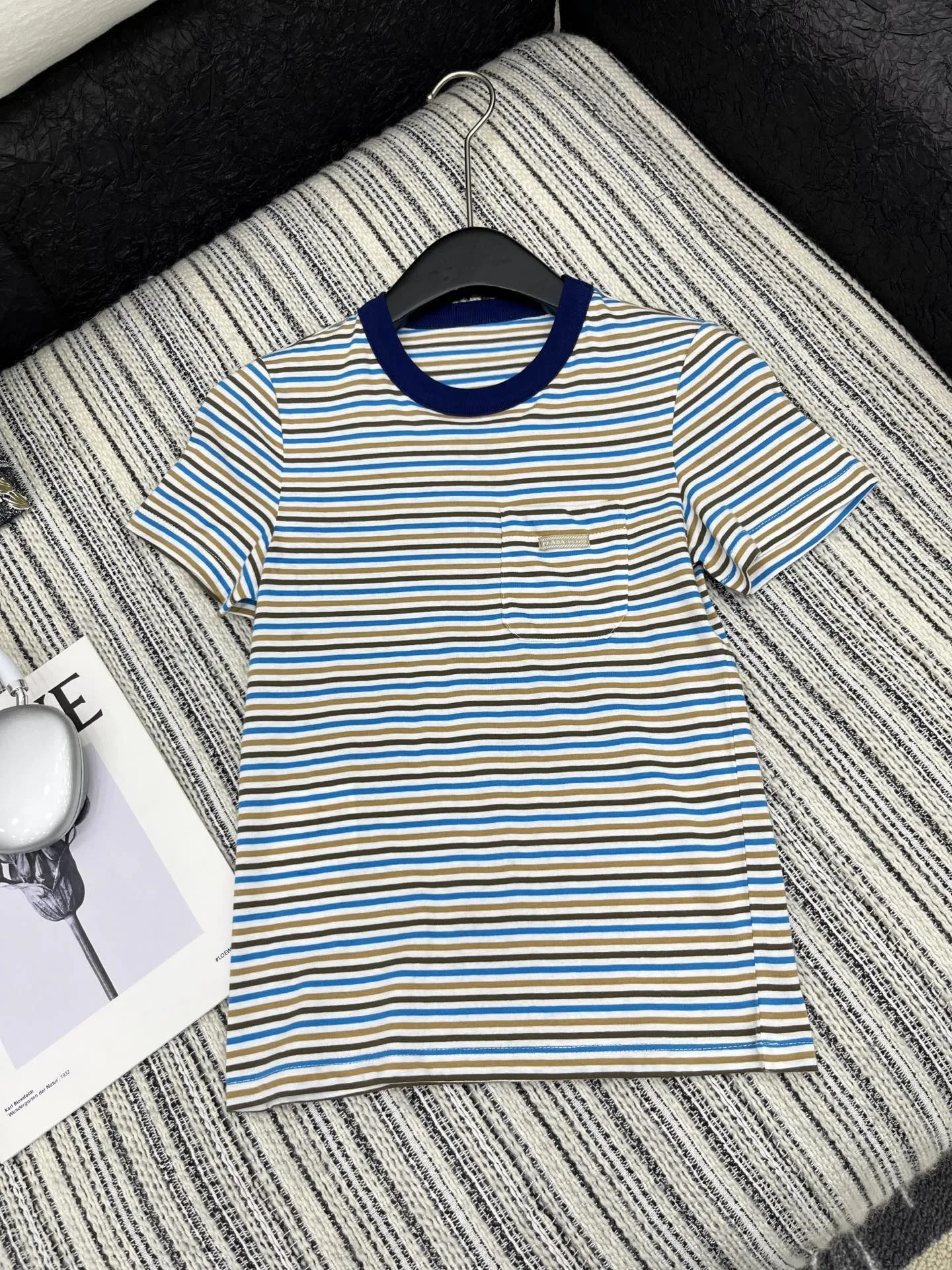 Prada ストライプ半袖Tシャツ 新作