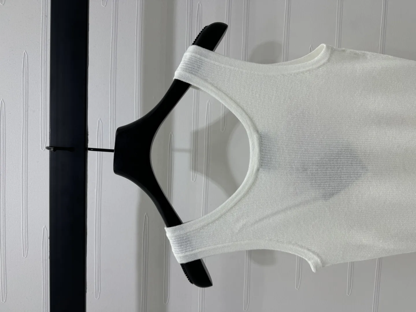 Prada新作黒とグレーニットベスト - 画像 (8)