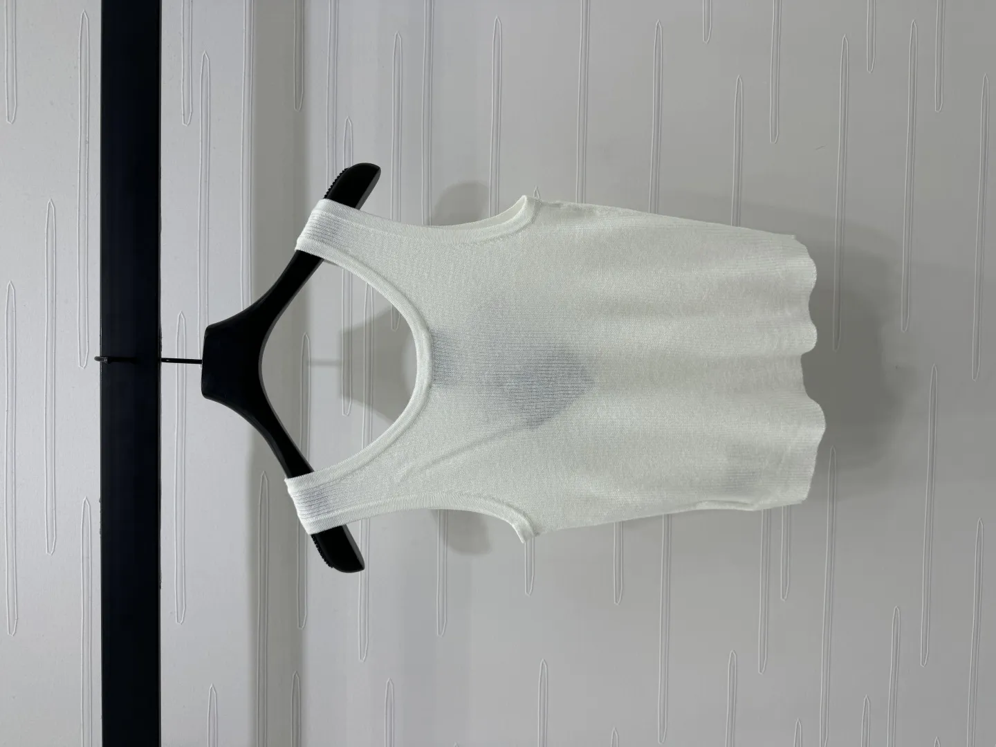 Prada新作黒とグレーニットベスト - 画像 (9)