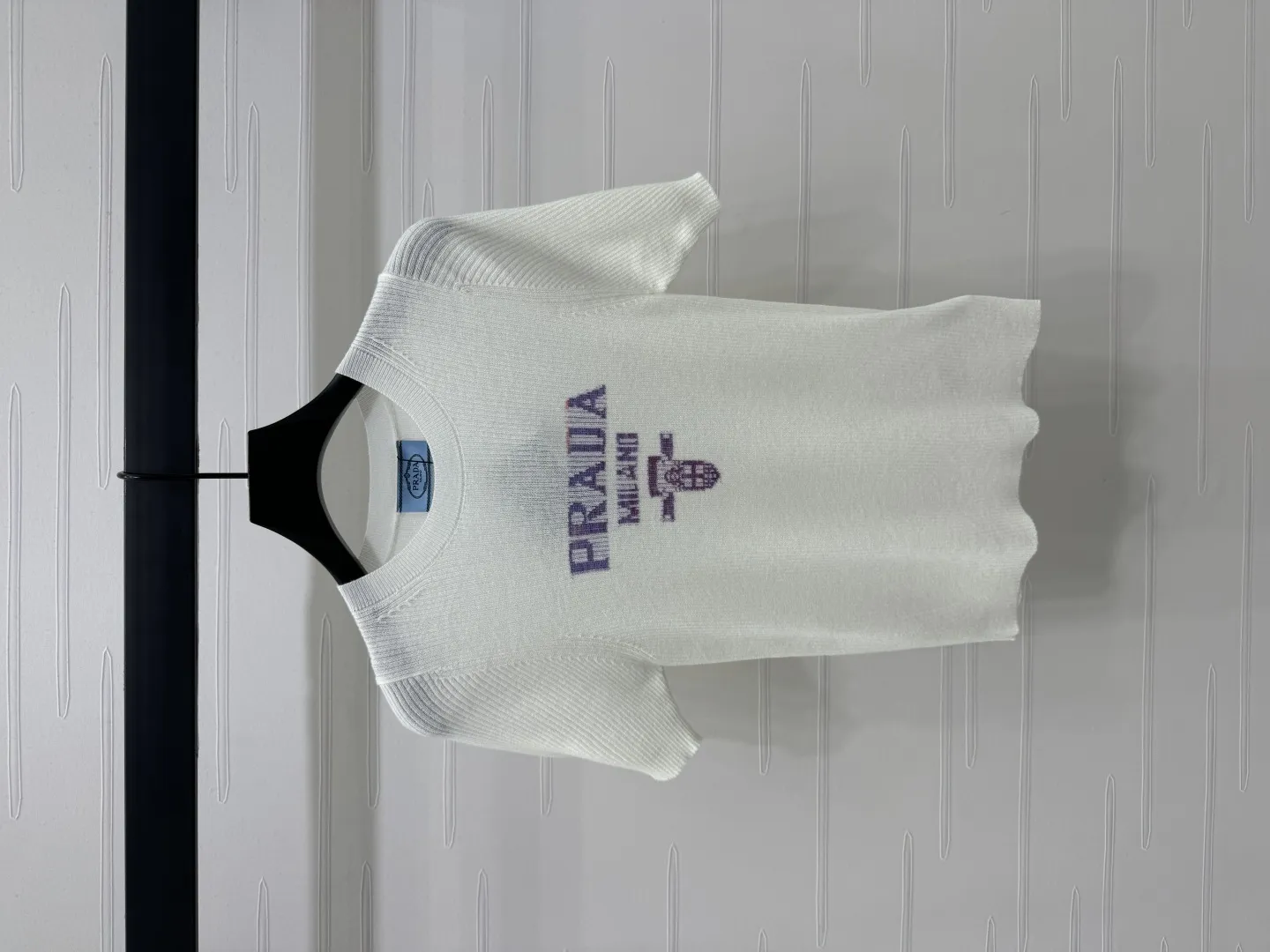 Prada 2025新作編み物半袖Tシャツ白黒