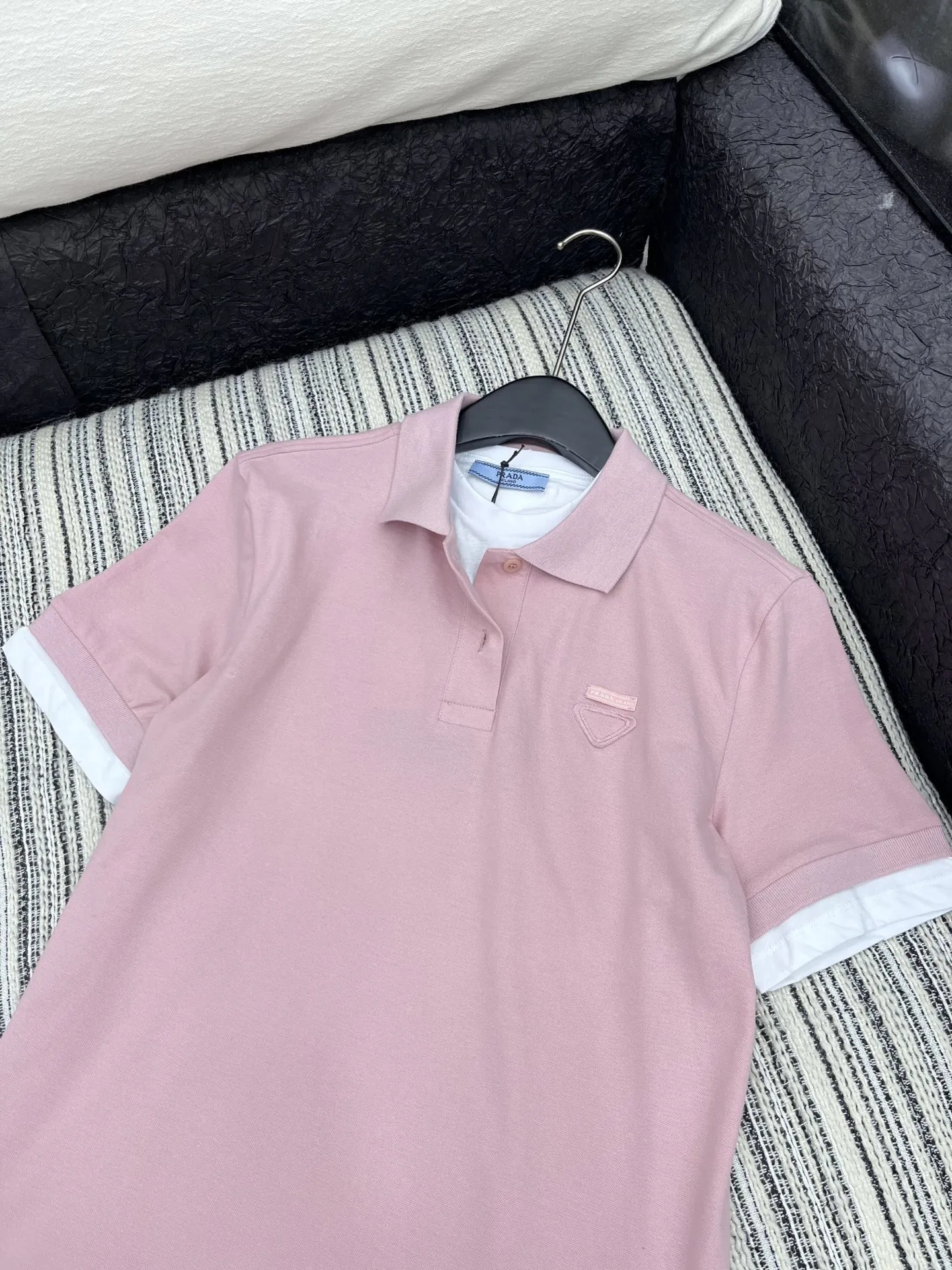 Prada新作ピンク偽の2ピース半袖Tシャツ - 画像 (3)