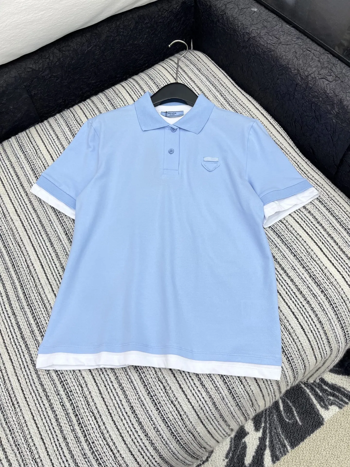 Prada新作ピンク半袖Tシャツ偽の2ピース