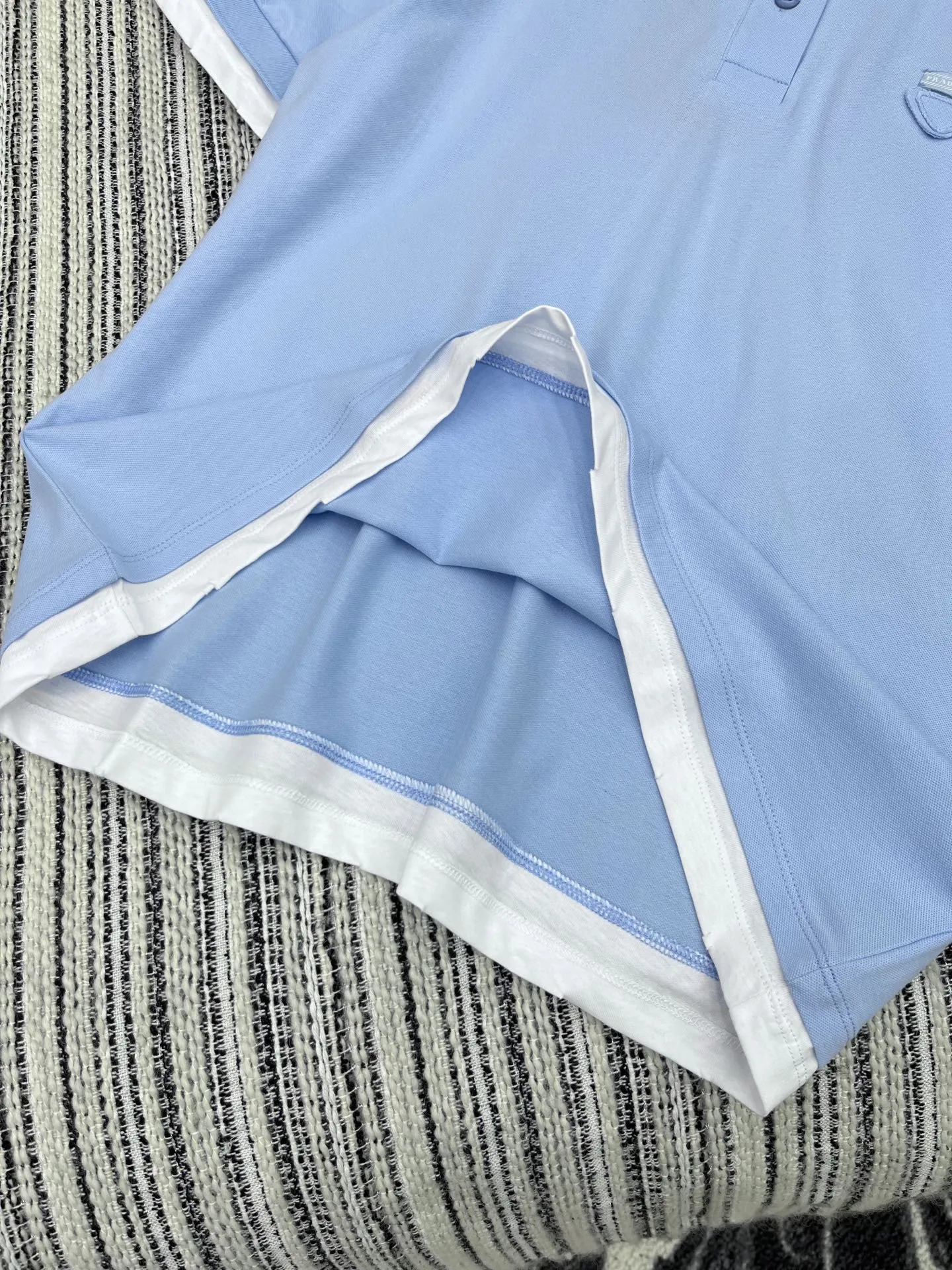 Prada新作ピンク半袖Tシャツ偽の2ピース - 画像 (5)