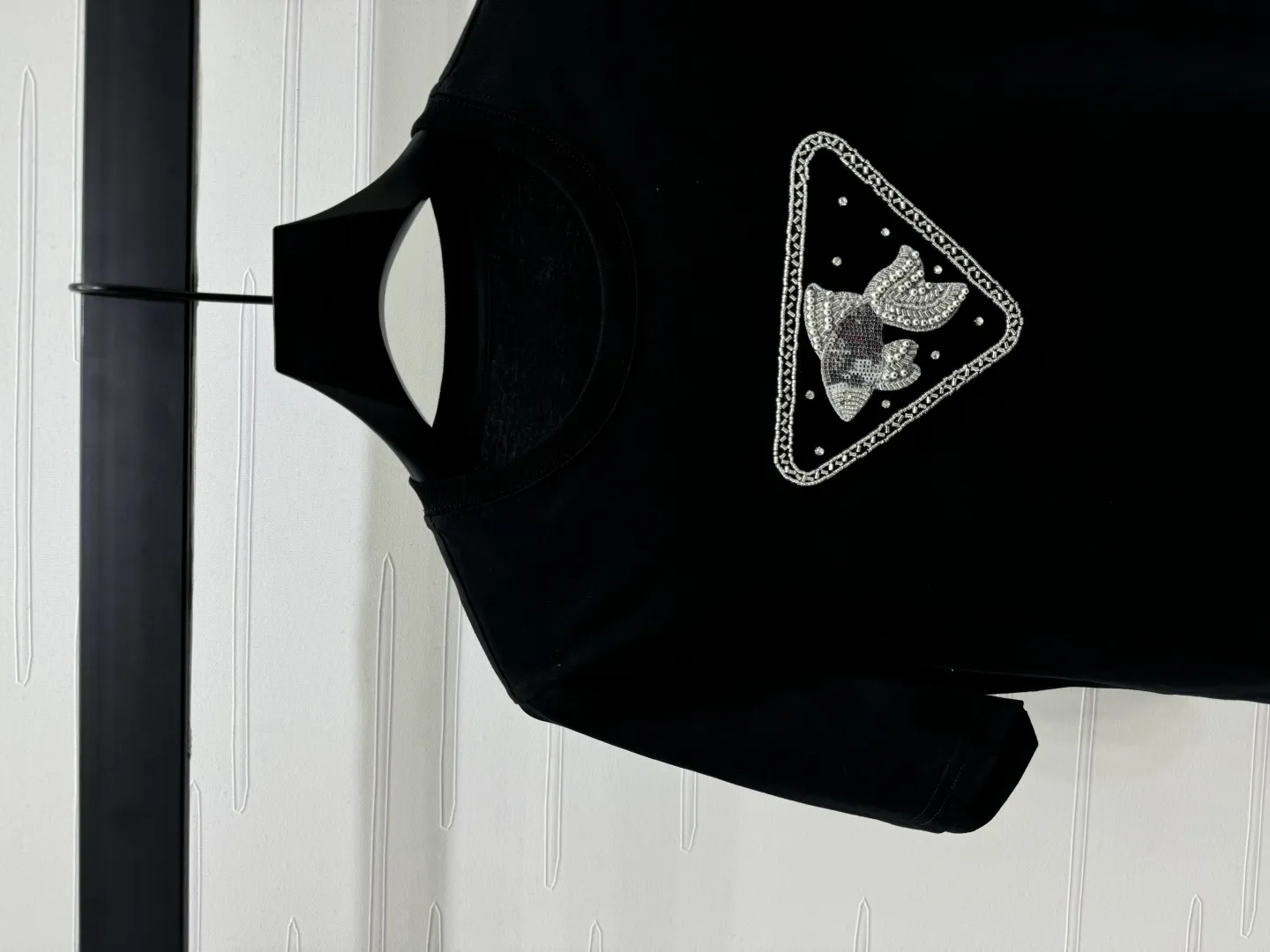 Prada新作黒半袖Tシャツトライアングルロゴ - 画像 (4)
