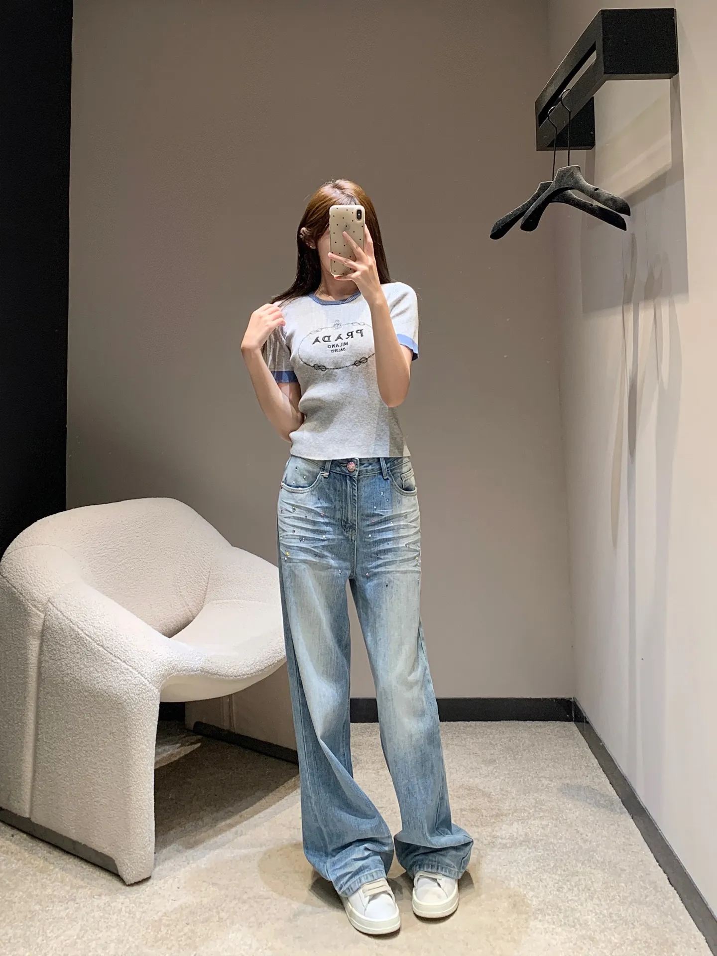 Prada新作グレーアルファベットニットトップス - 画像 (5)