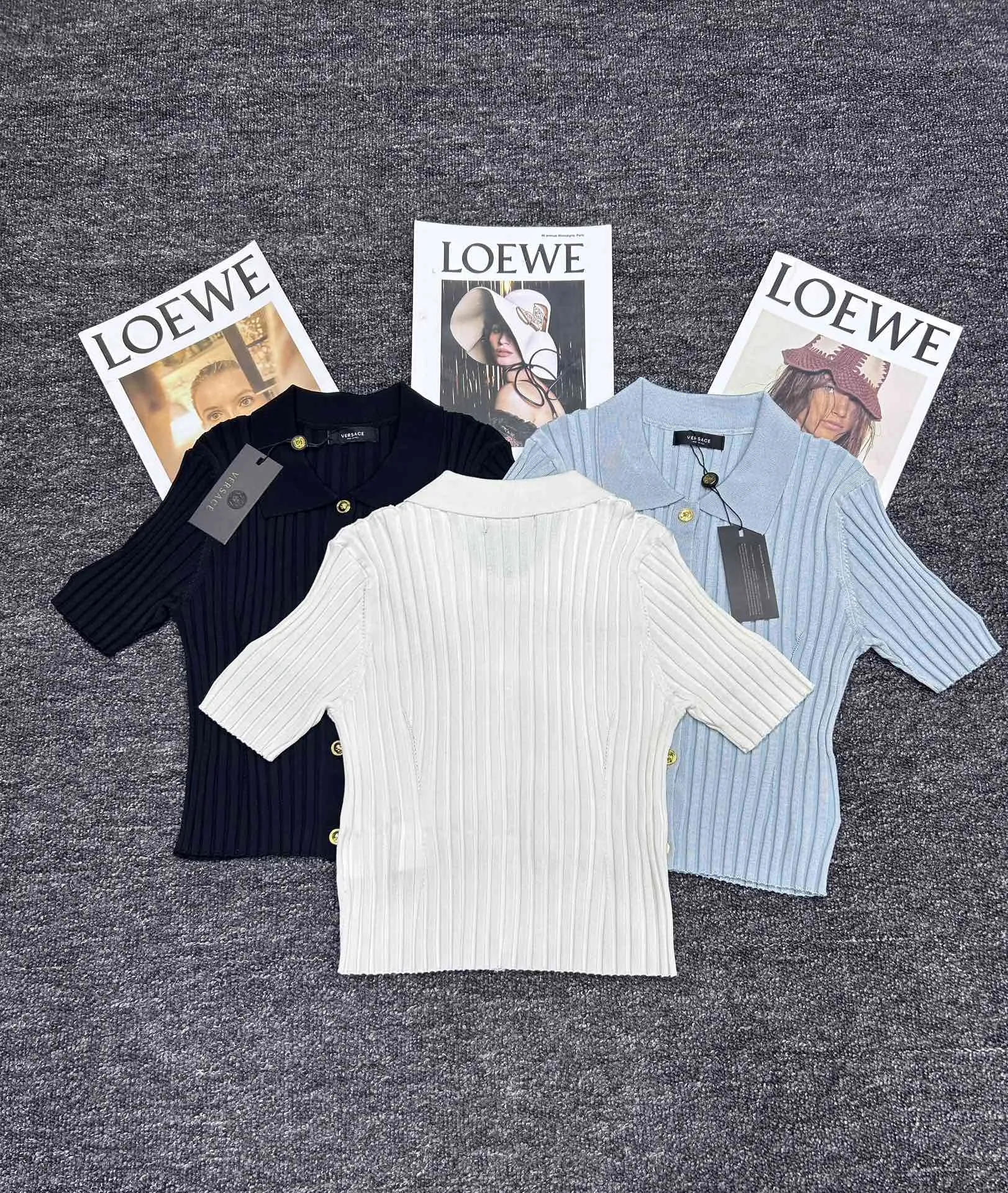 Versace新作半袖Tシャツ黒白青三色 - 画像 (3)