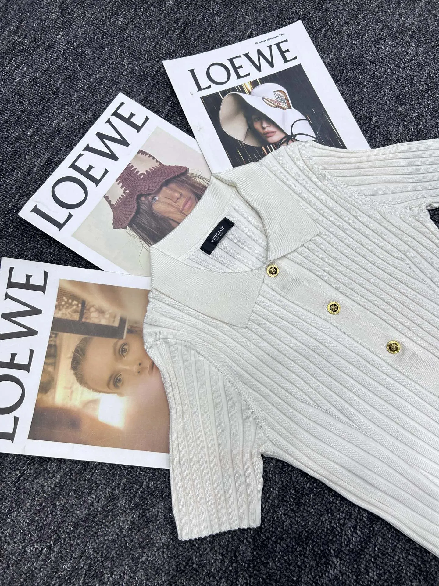 Versace新作半袖Tシャツ黒白青三色 - 画像 (7)