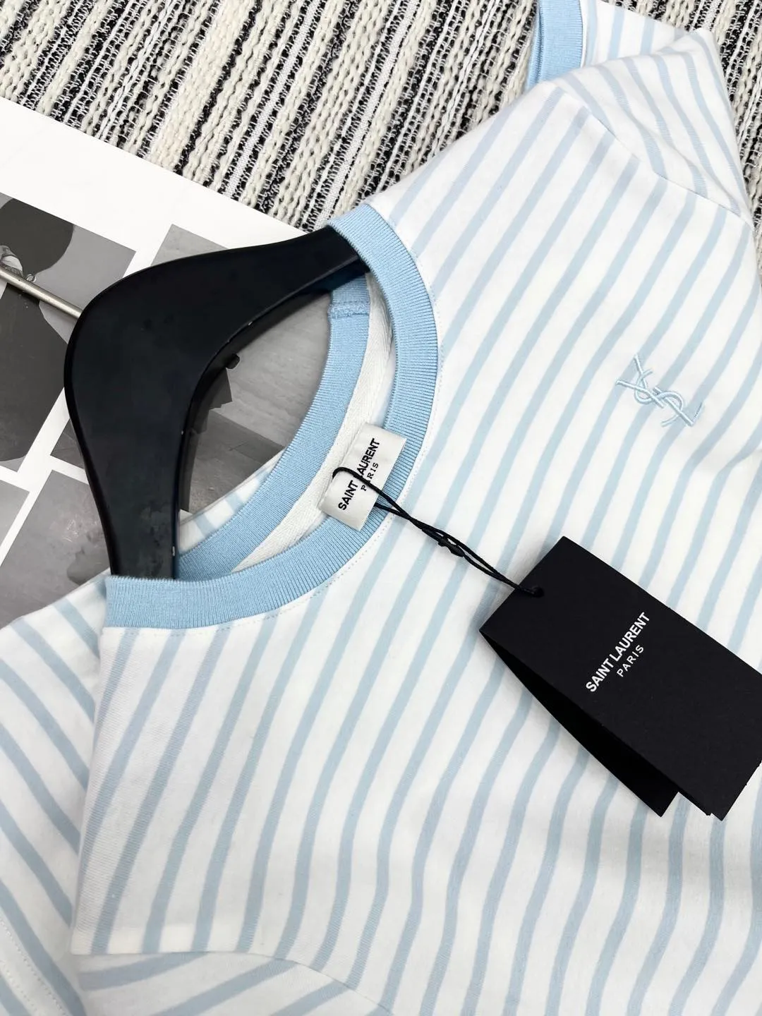 Yves Saint Laurent新作ストライプ半袖Tシャツ黒 - 画像 (7)