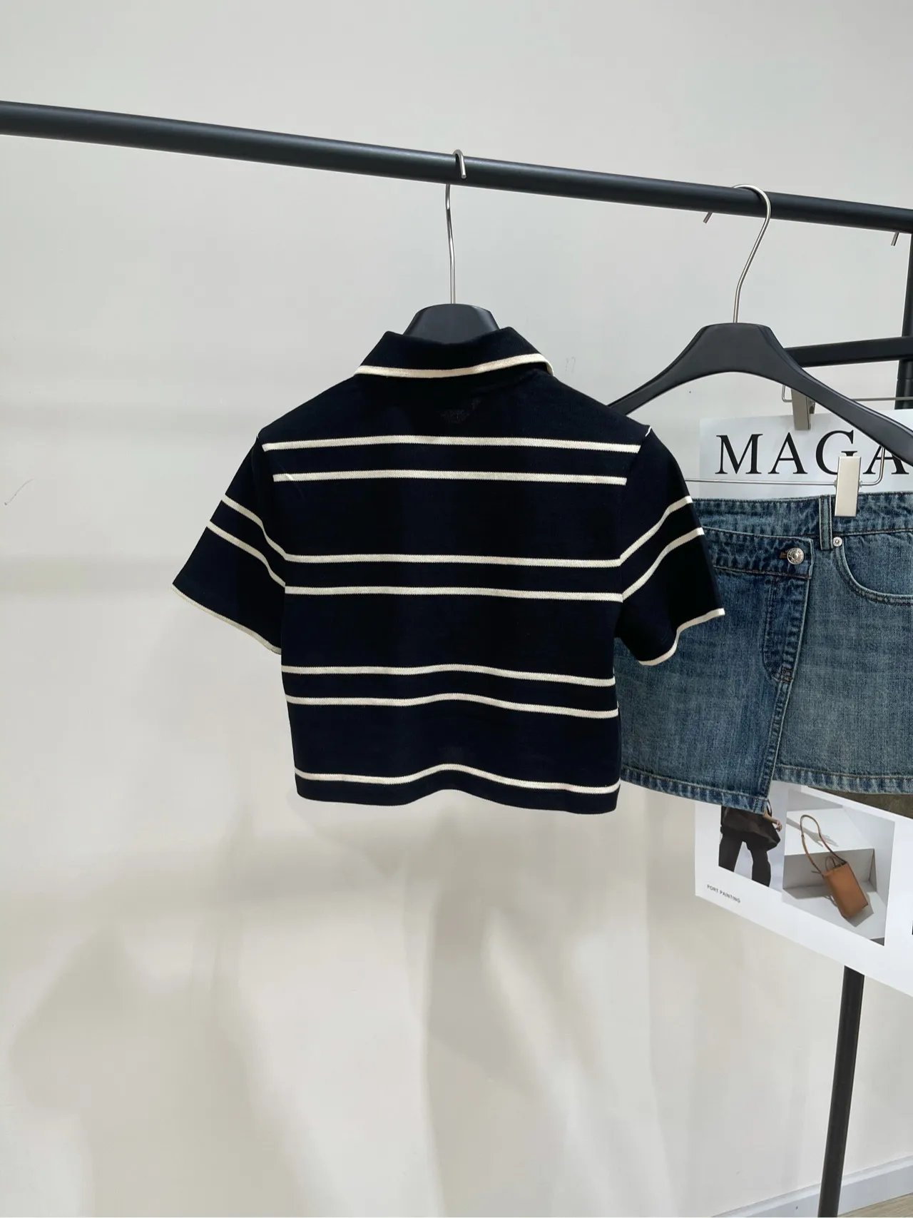 Yves Saint Laurent 米黒ストライプポロ半袖Tシャツ - 画像 (9)