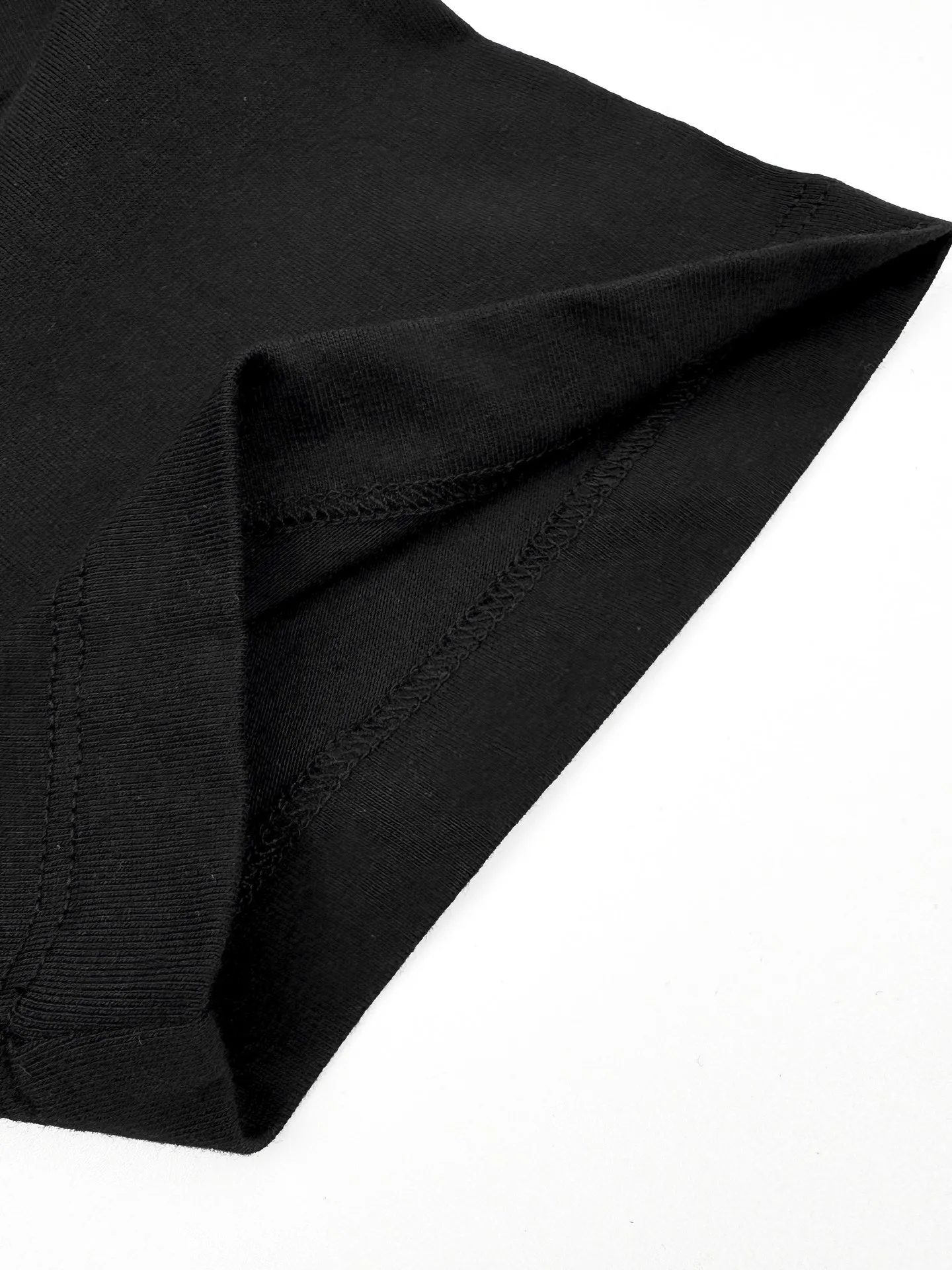 Versace新作黒半袖Tシャツ刺繍デザイン - 画像 (7)